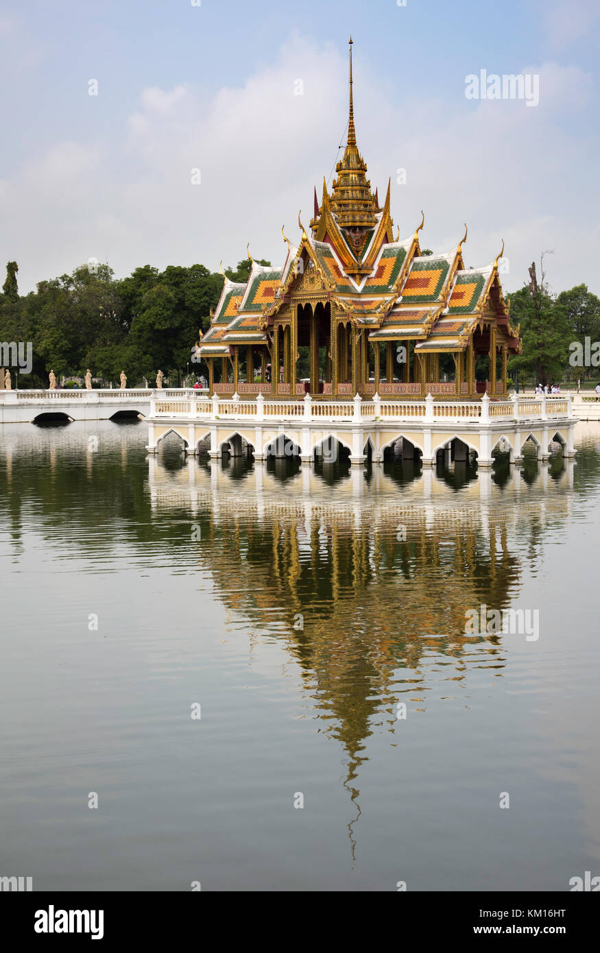 Dhiphya-Asana Aisawan Pavilion à Bang Pa-In Palais Royal, Thaïlande Banque D'Images
