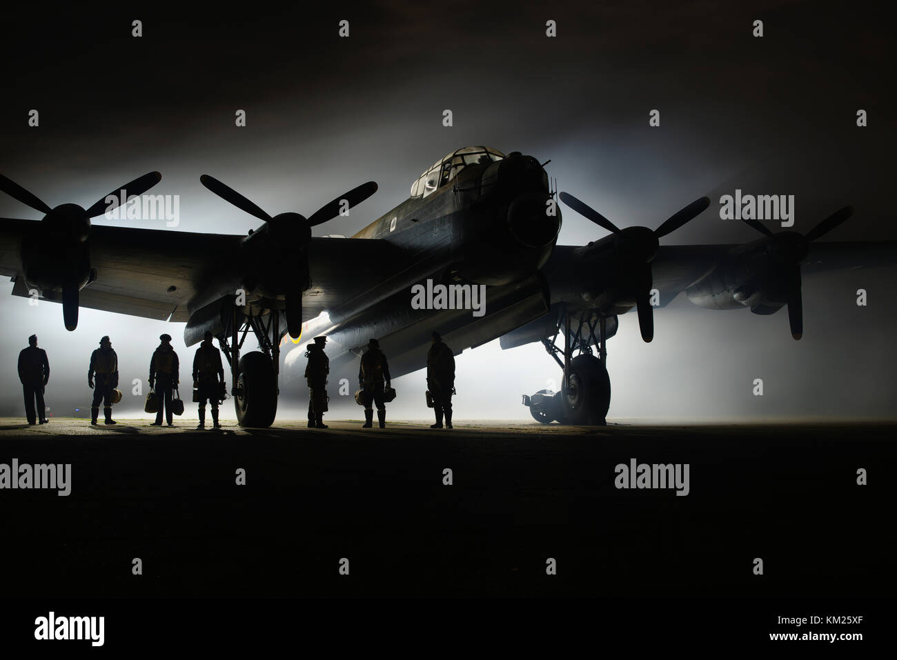 Avro Lancaster B Mk VII NX611 juste Jane la nuit, Banque D'Images