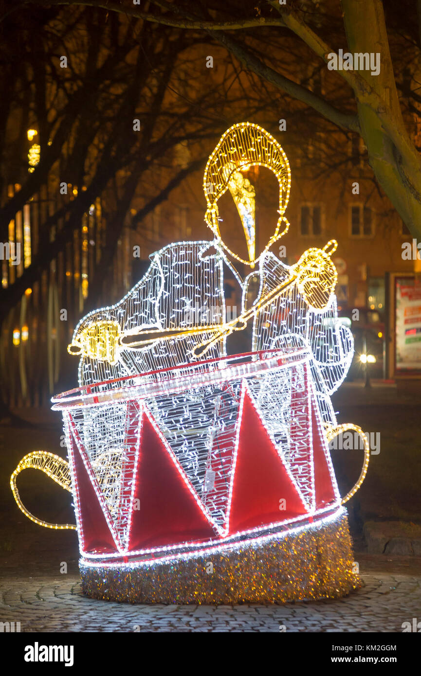 Gunter Grass est le batteur d'étain comme décorations de Noël dans la vieille ville de Gdansk, Pologne. 31/12/2017 3ème © Wojciech Strozyk / Alamy Live News Banque D'Images