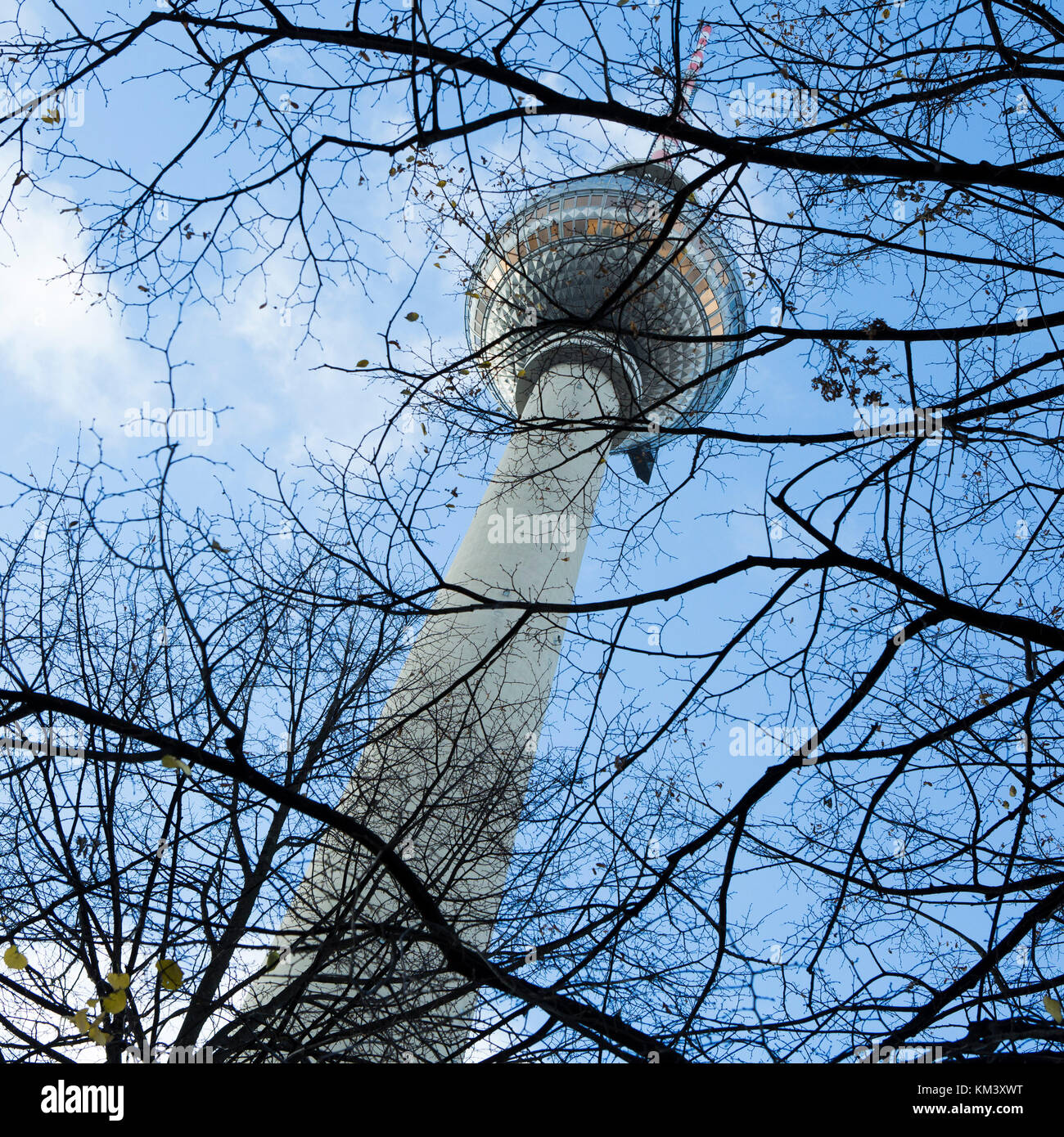 Mât émetteur de télévision. Alexanderplatz. Berlin. Allemagne. Banque D'Images