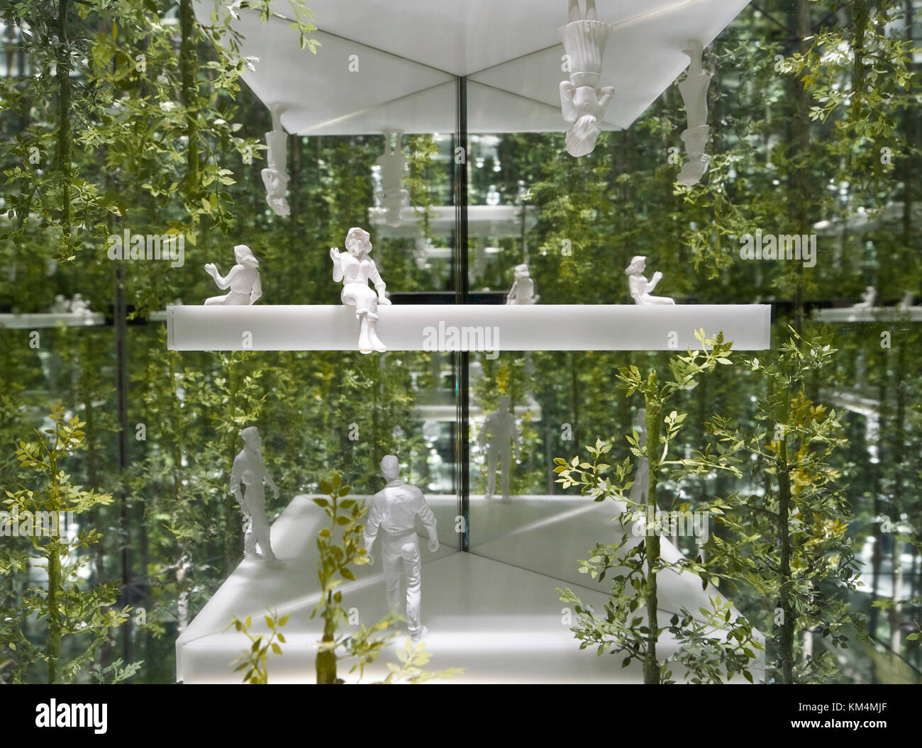 Paysage de fantaisie en modèle miniature. La mécanique de l'incrédulité, Londres, Royaume-Uni. Architecte : Es Devlin , 2017. Banque D'Images