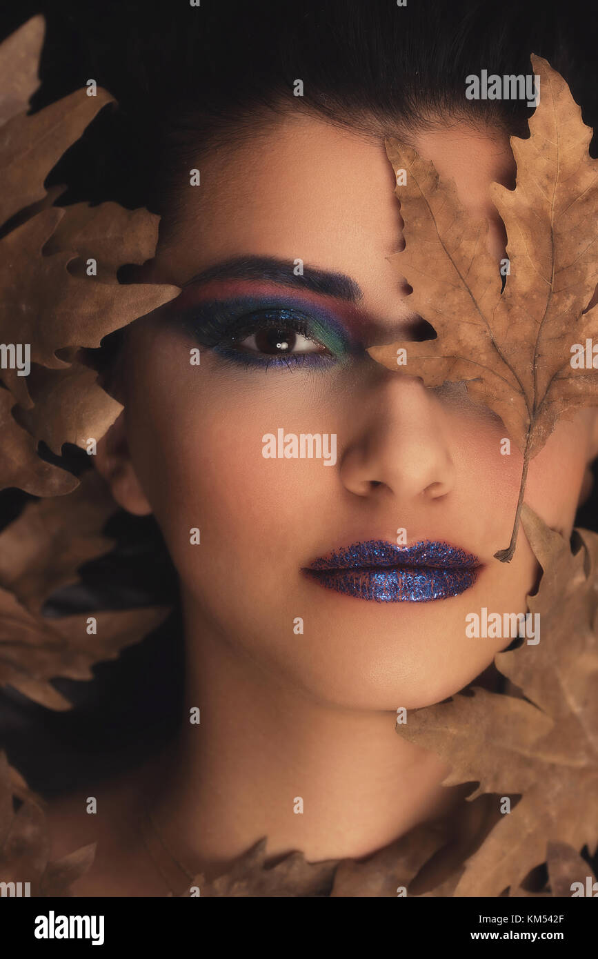 Maquillage mignon Banque de photographies et d'images à haute résolution -  Alamy