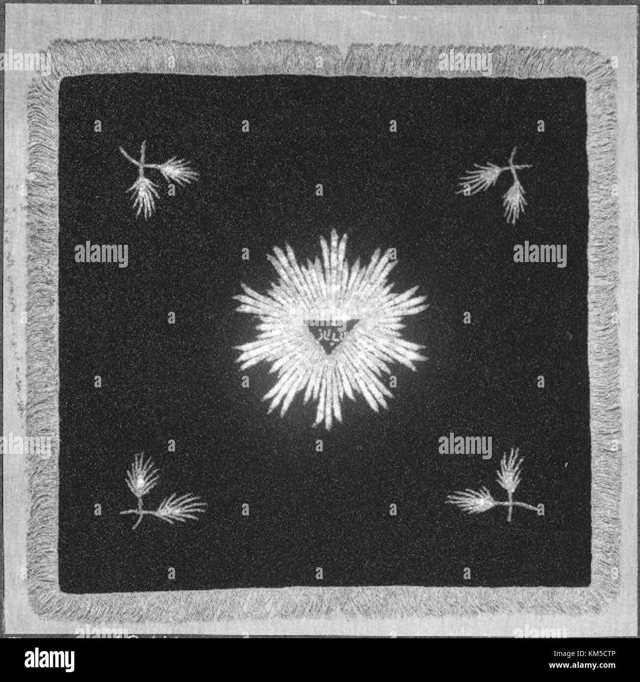 Nora Kyrka, située en Suède, est une église historique avec une valeur culturelle et religieuse importante. Il est répertorié sous le numéro d'inventaire KMB 16001000233985 et joue un rôle essentiel dans le patrimoine architectural de Swedenâ€™. Banque D'Images