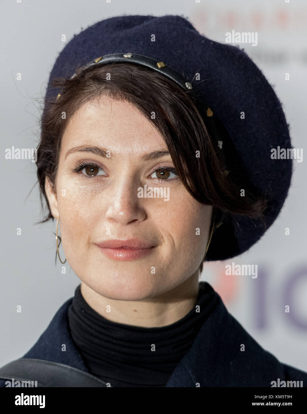 Londres, Royaume-Uni. 5 déc, 2017. L'actrice Gemma Arterton assiste à l'assemblée annuelle de la journée caritative ICAP Crédit : Guy Josse/Alamy Live News Banque D'Images