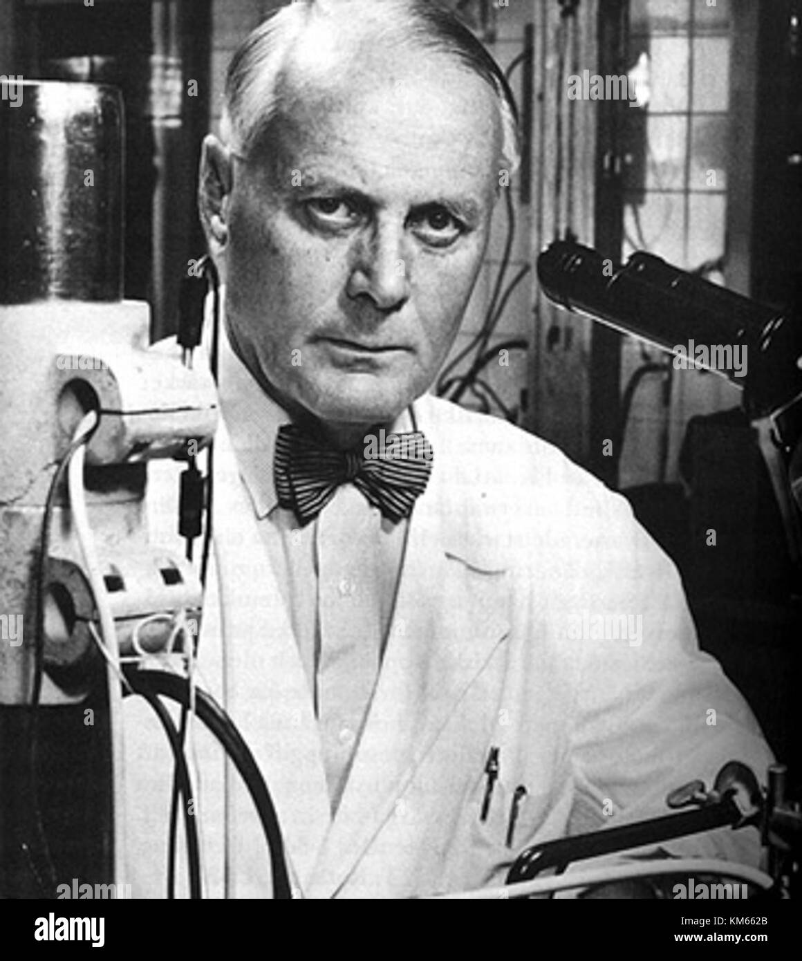 Ragnar granit est un neuroscientifique finlandais et lauréat du prix Nobel connu pour ses travaux en physiologie sensorielle, en particulier l'étude des systèmes visuels et sensoriels. Banque D'Images