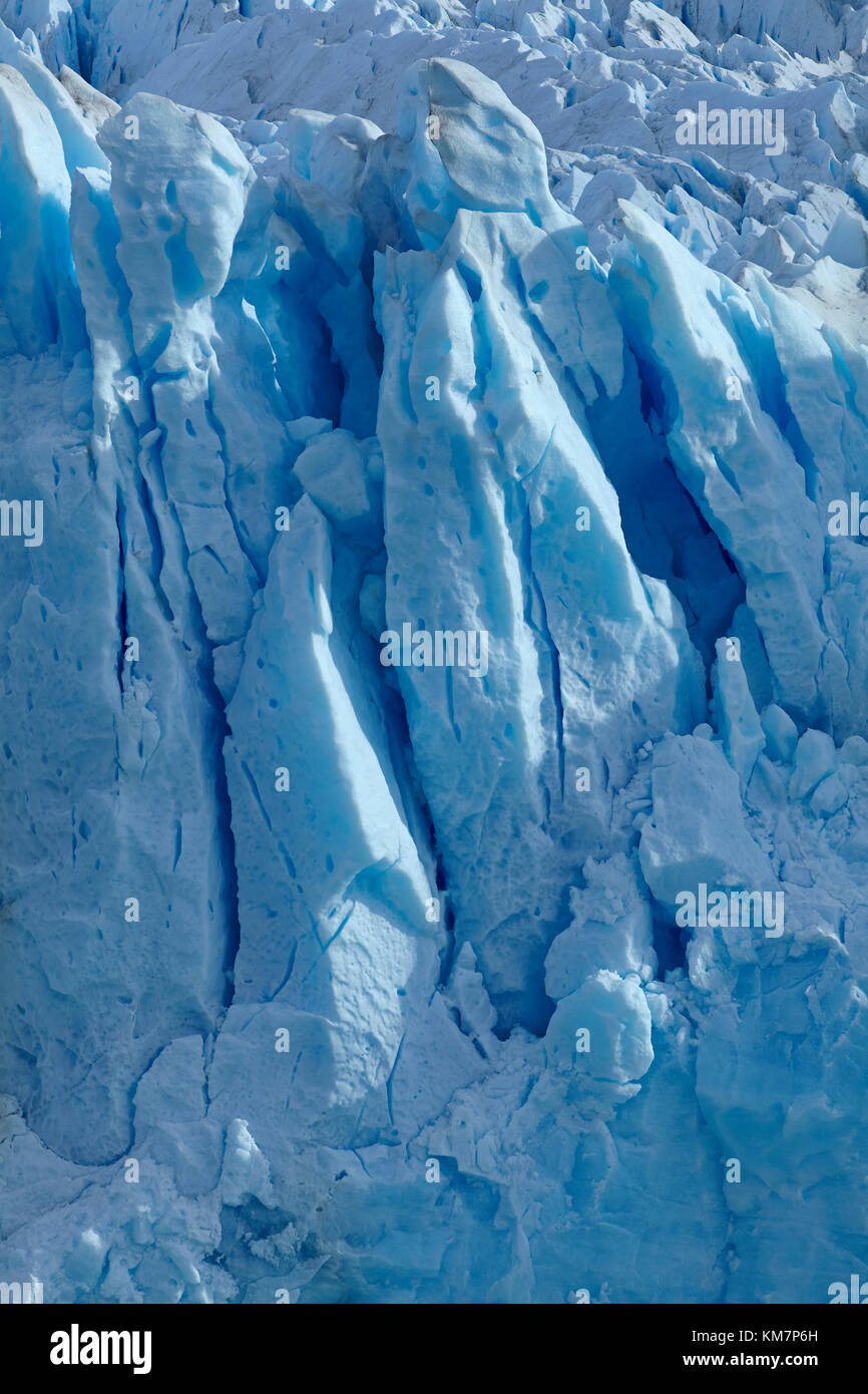 En face de crevasses terminal glacier Perito Moreno, et du lac Argentino, Parque Nacional Los Glaciares (zone du patrimoine mondial), Patagonie, Argentine, de sorte Banque D'Images