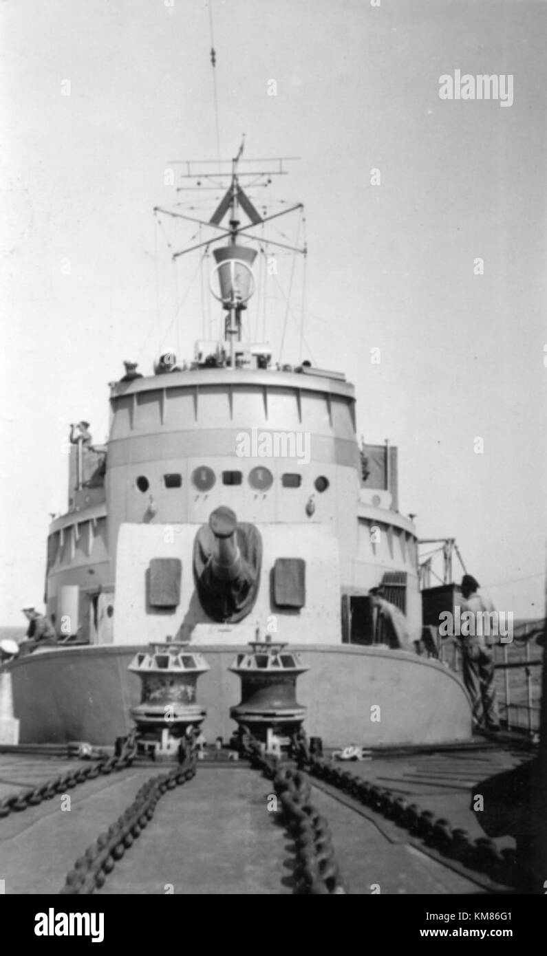 Le HMS Stockholm, un navire suédois, est vu depuis le gréviste, qui est la partie avant du navire. Ce navire est remarquable pour son histoire maritime et sa conception, contribuant à l'héritage de l'architecture navale. Banque D'Images