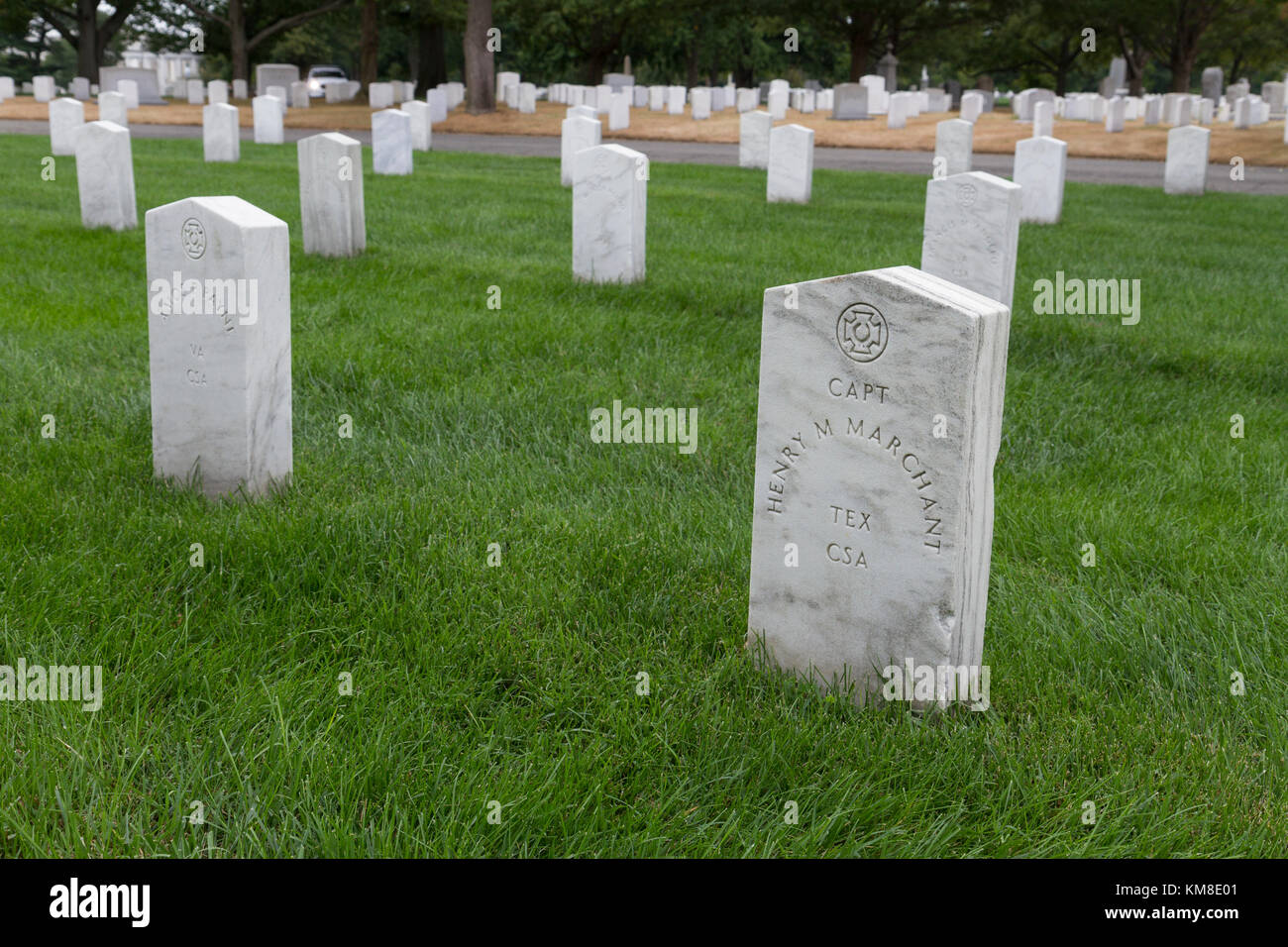 Vue générale l'ensemble de pierres tombales dans le Cimetière National d'Arlington, Virginia, United States. Banque D'Images
