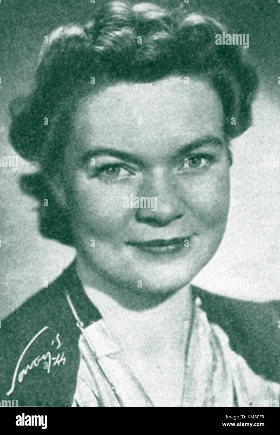 Portrait de Gudrun Arenander, pris en 1944, mettant en valeur une figure importante de l'histoire suédoise dans les années 1940 Banque D'Images