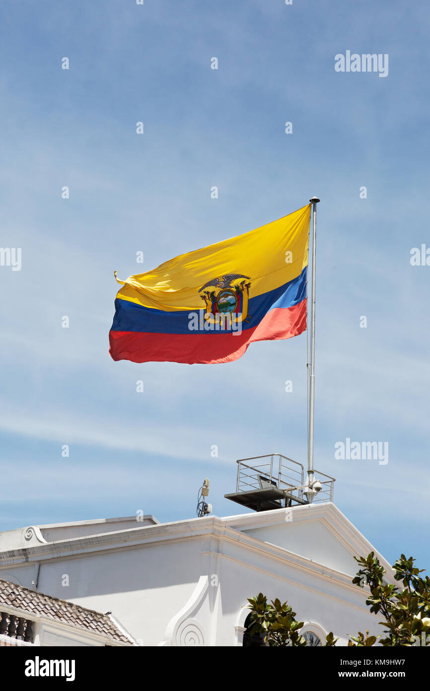 Drapeau de l'Equateur du palais présidentiel, Plaza Grande, Quito, Equateur, Amérique du Sud Banque D'Images