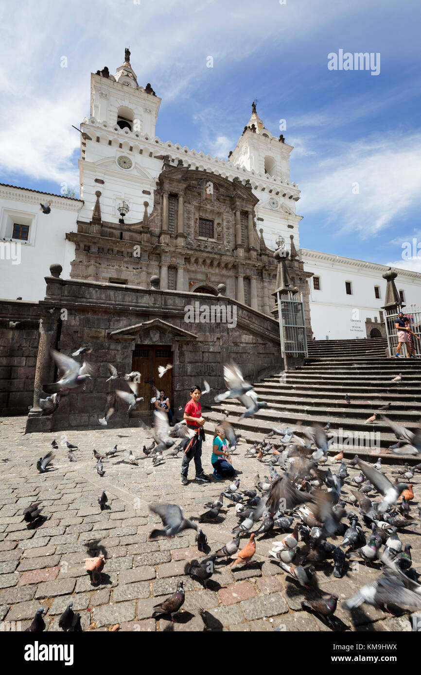 Église et couvent de Saint François, ( El San Francisco ), Plaza de San Francisco, Quito, Equateur, Amérique du Sud Banque D'Images