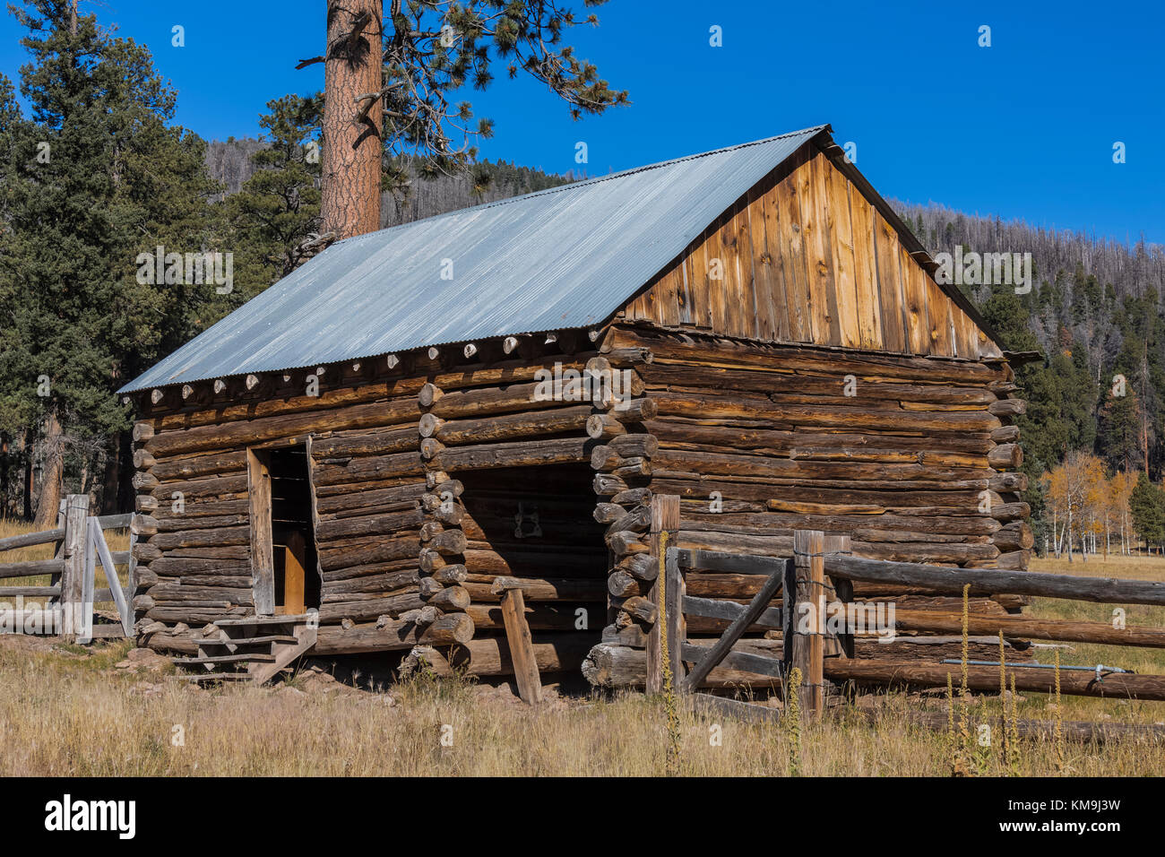 Grange journal sur un ranch historique dans Valles Grande dans Valles Caldera National Preserve, un préserver géré par le National Park Service, New Mexico, USA Banque D'Images