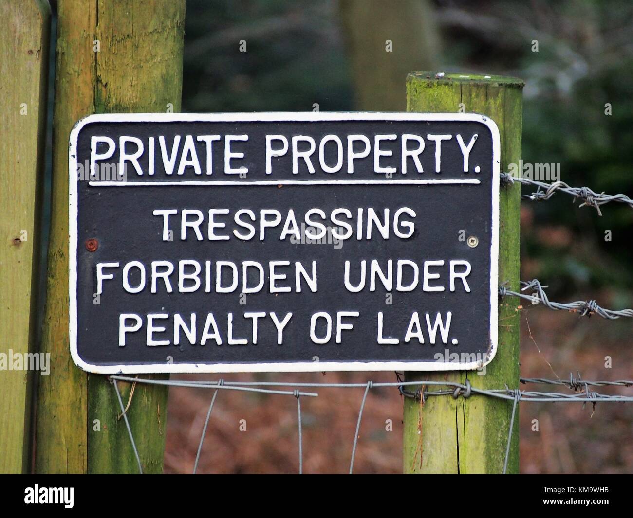La propriété privée en regard d'un sentier, Parc National de Lake District, Powter comment, Thornthwaite, Cumbria, Royaume-Uni Banque D'Images