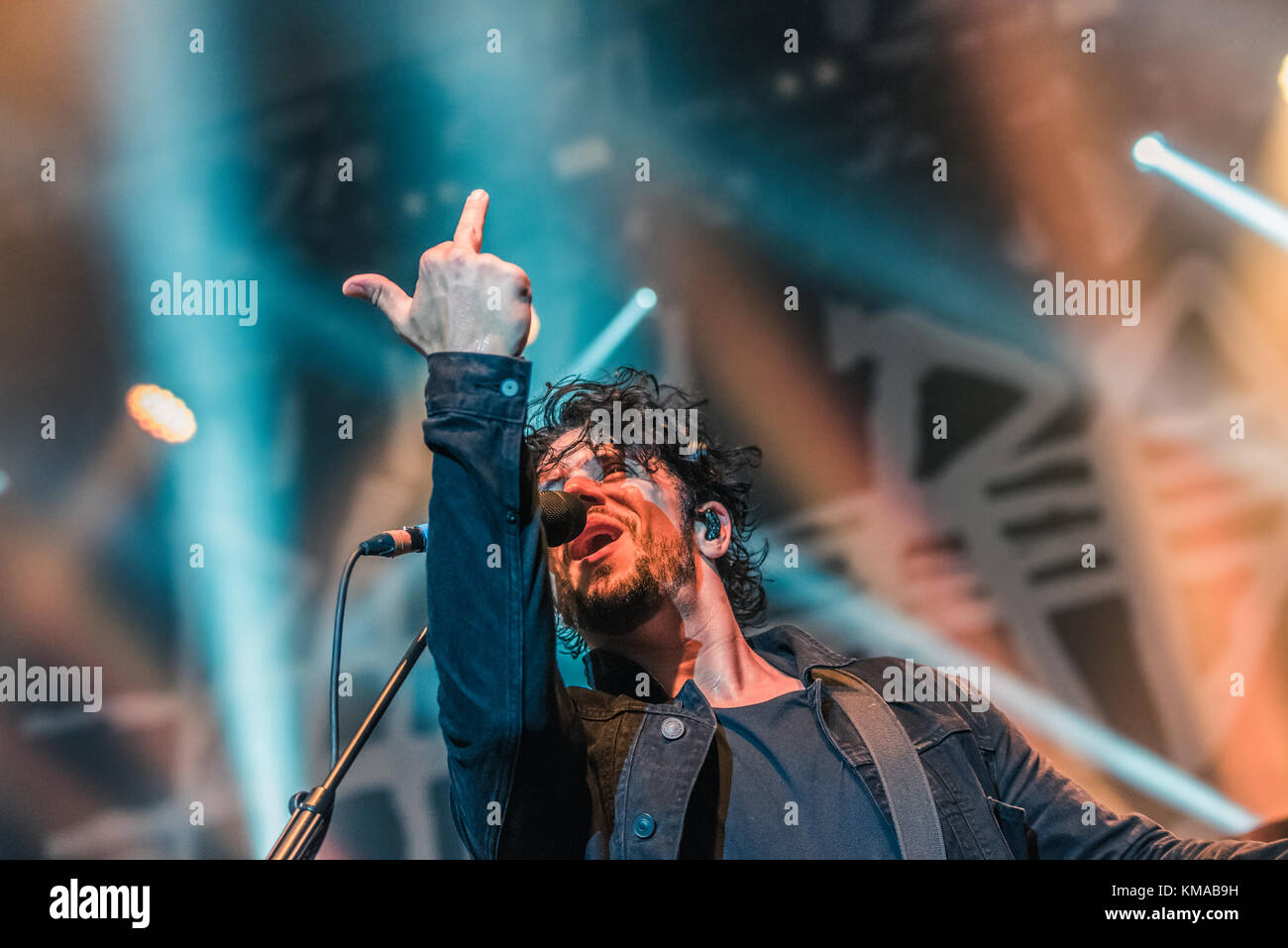 Deutschland, Fürth, stadthalle fürth, 27.09.2017- Papa Roach "dents de travers tour' - Bild : tobin esperance (Papa Roach, guitare) Banque D'Images