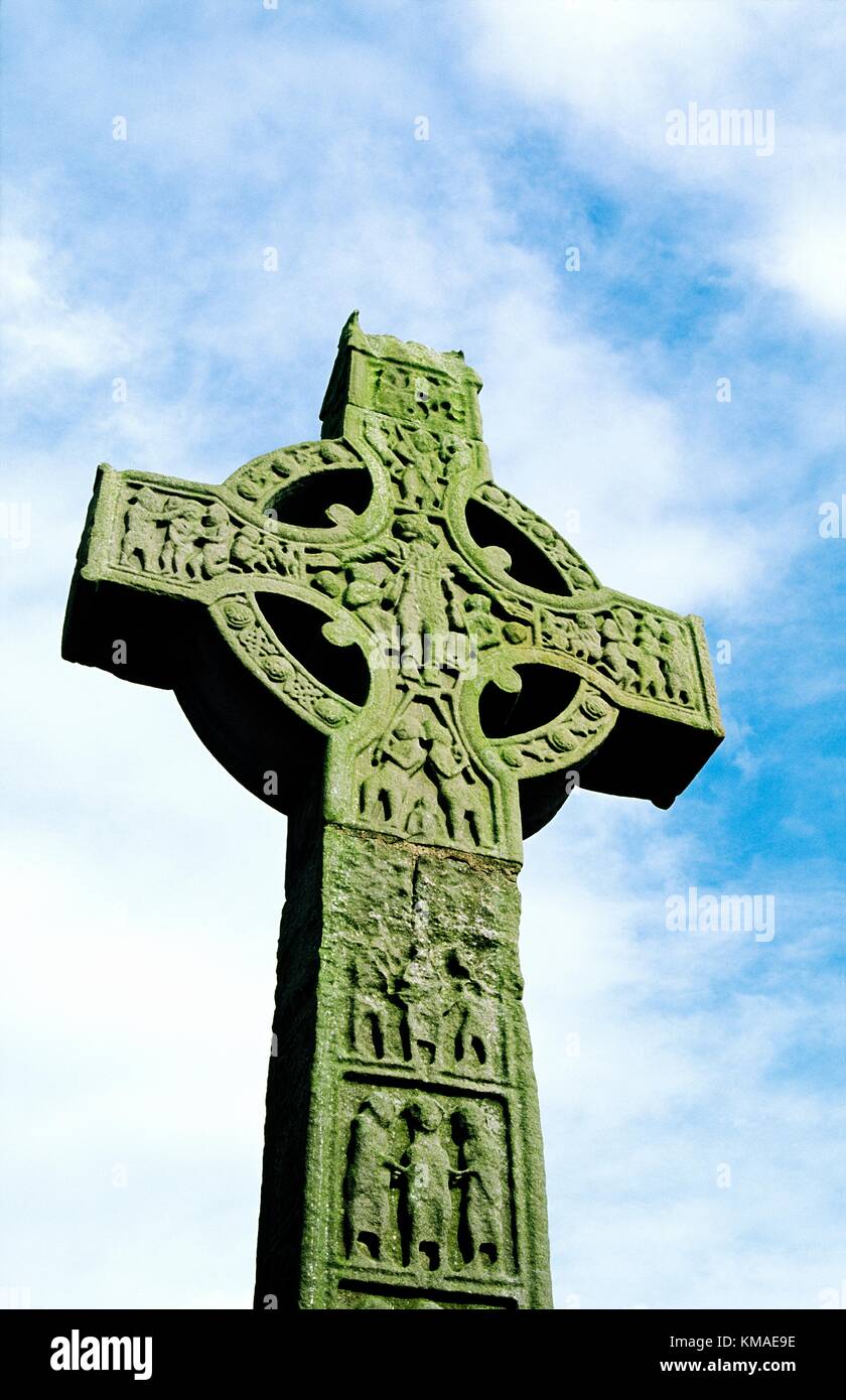 Face Ouest de la Grande Croix également appelé Muiredach de Monasterboice, du comté de Louth. Haute croix celtiques les plus fins en Irlande. Banque D'Images