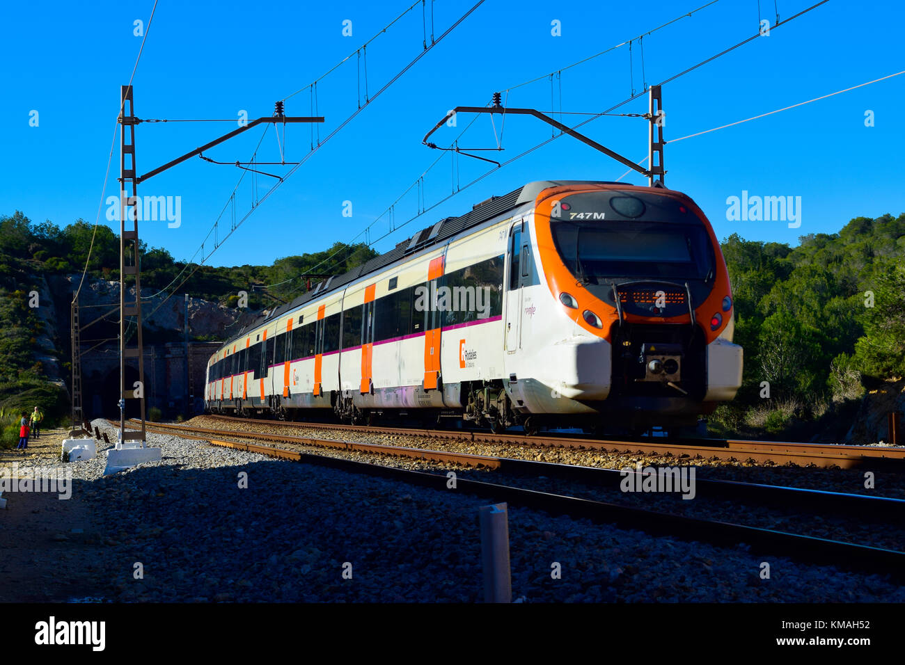 Train. La province de Barcelone, Catalogne, Espagne. Banque D'Images