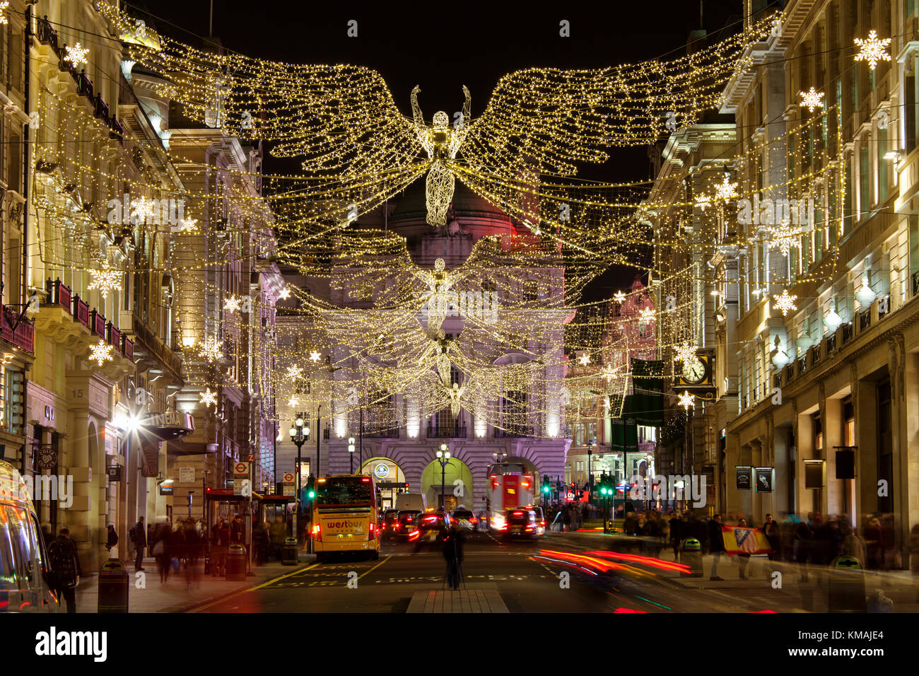 Londres, UK Décembre 4th, 2017 les lumières de Noël sur Regents Street St James. belles
