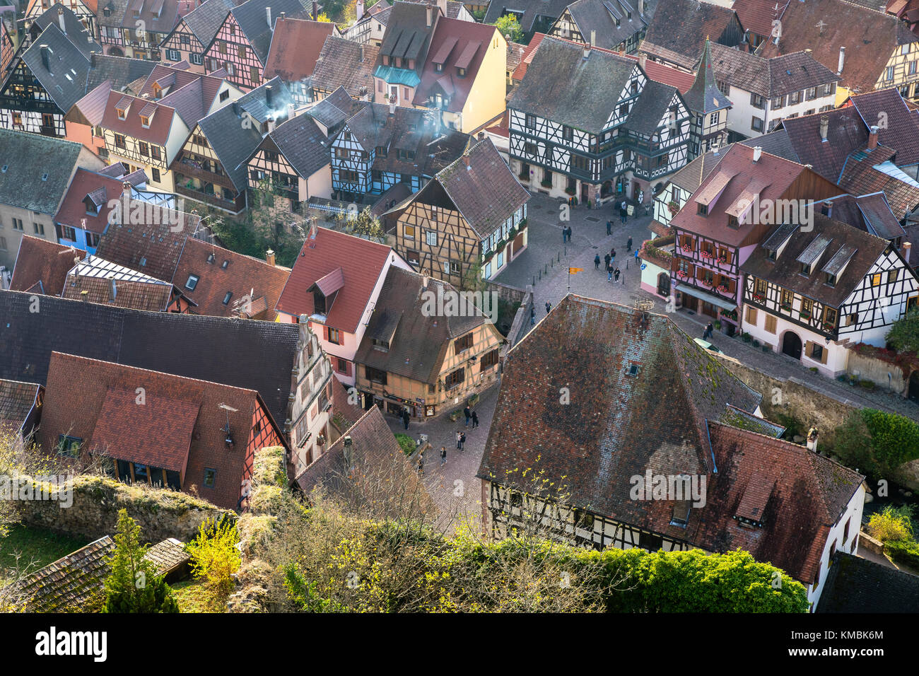 Vue de l'Kaysersberg, Route des Vins d'Alsace, Alsace, département du Haut-Rhin, France Banque D'Images