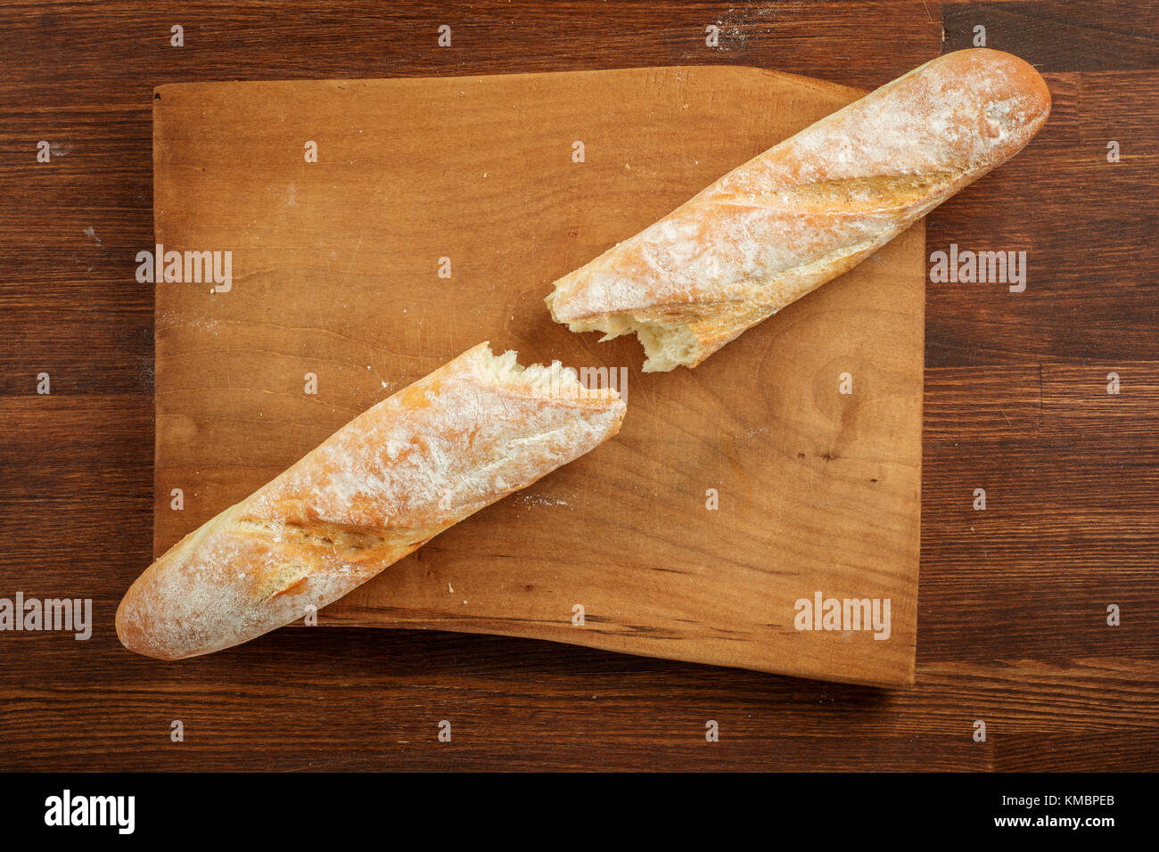 Baguette fraîche,. vue d'en haut. Banque D'Images