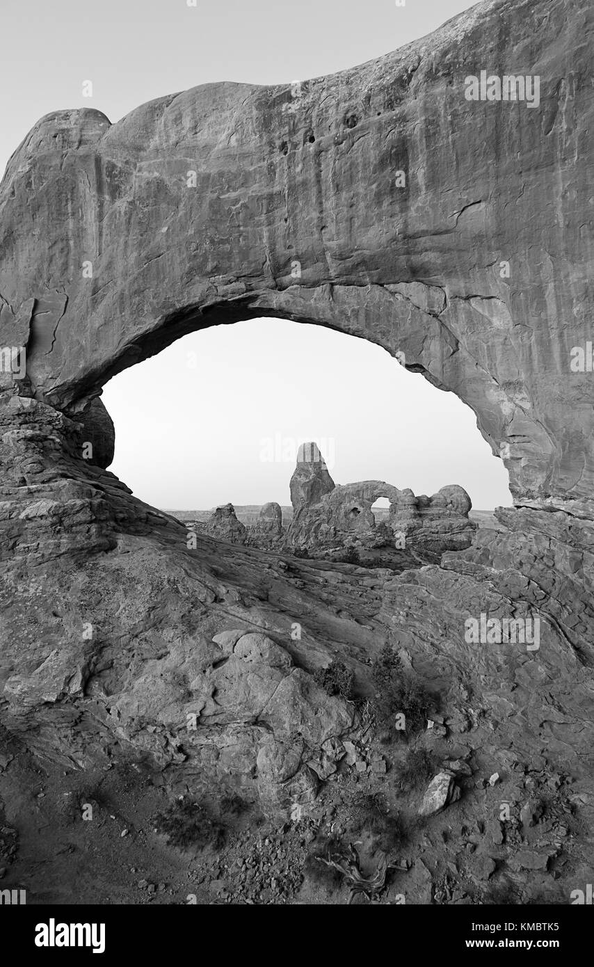 L'affichage classique de tourelle arch dans Arches national park près de Moab dans l'Utah, USA Banque D'Images