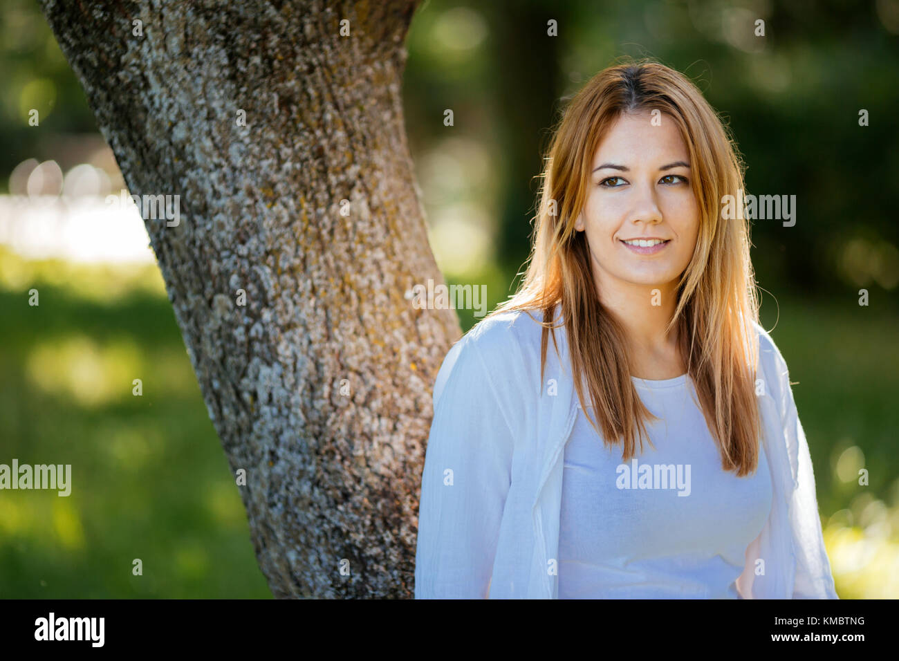 Belle brune dans la nature Banque D'Images