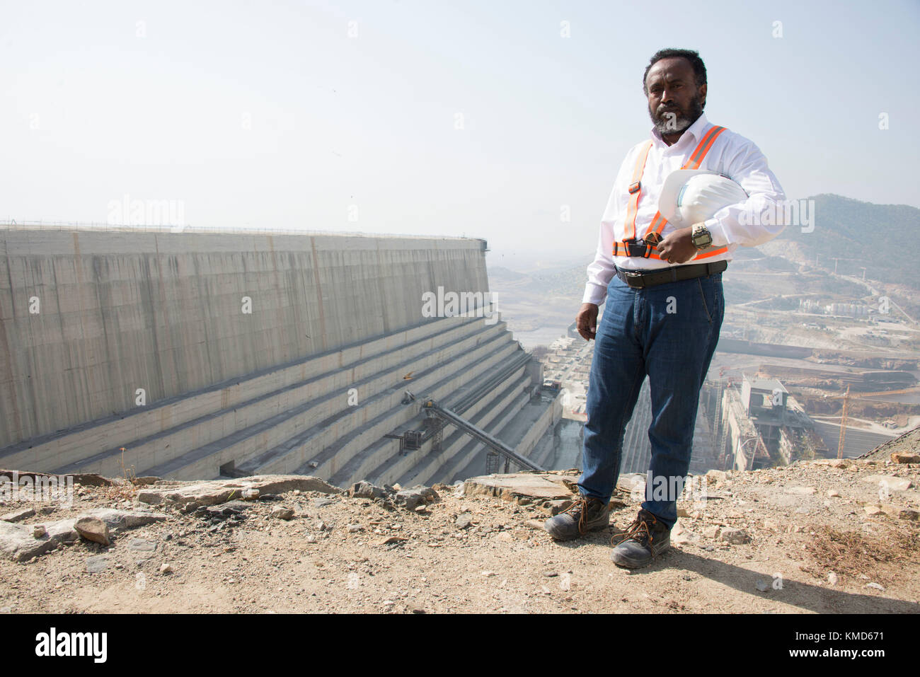 Semegnew Bekele, chef de projet du Grand barrage de la Renaissance ...