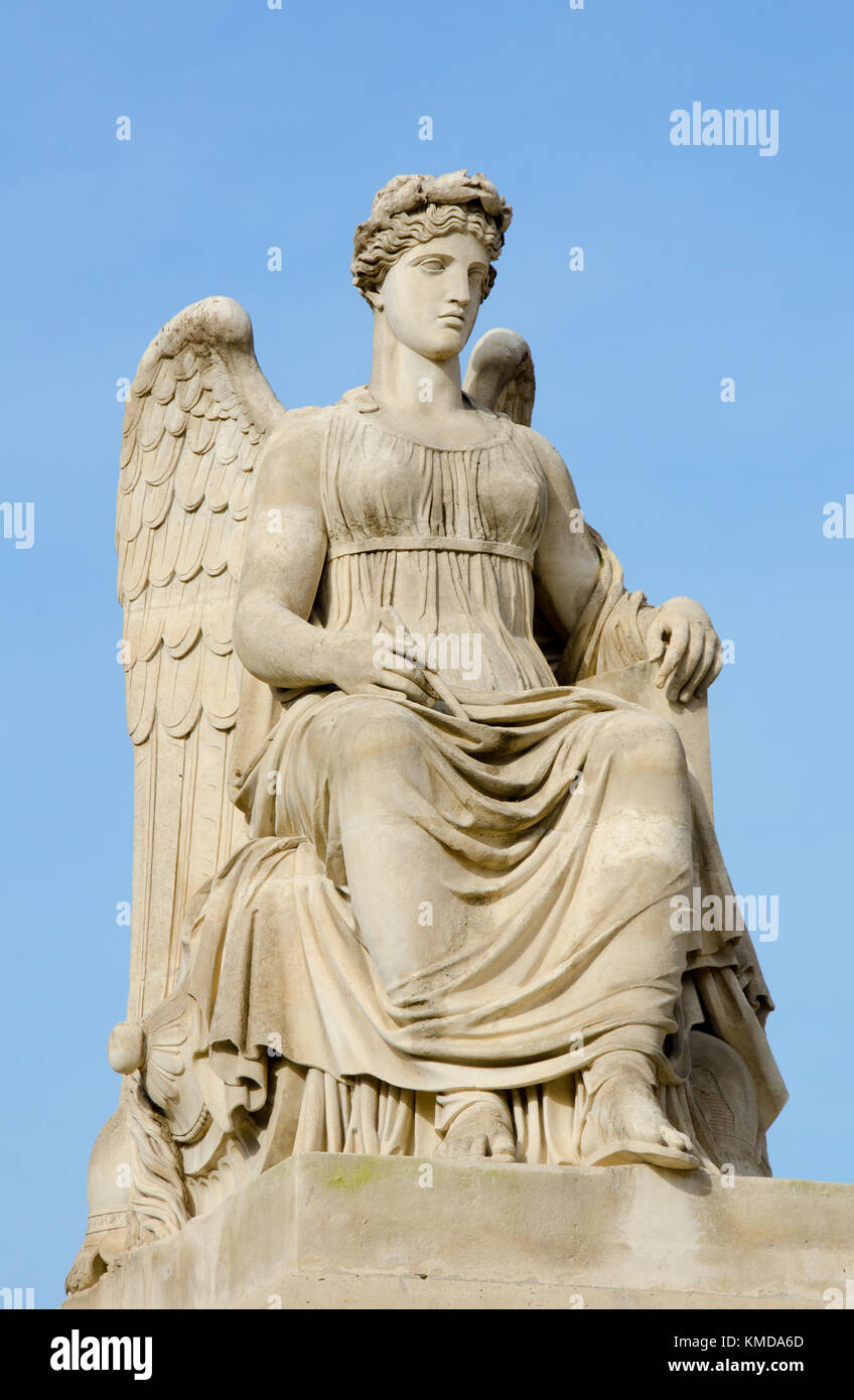 Paris, France. Jardin des Tuileries. Statue: Histoire (François-Antoine Gérard) Banque D'Images