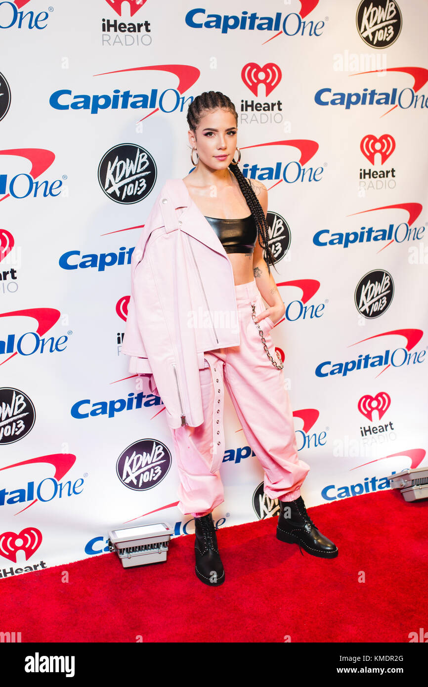 Singer Halsey au Jingle Ball 2017 iHeartRadio. Banque D'Images