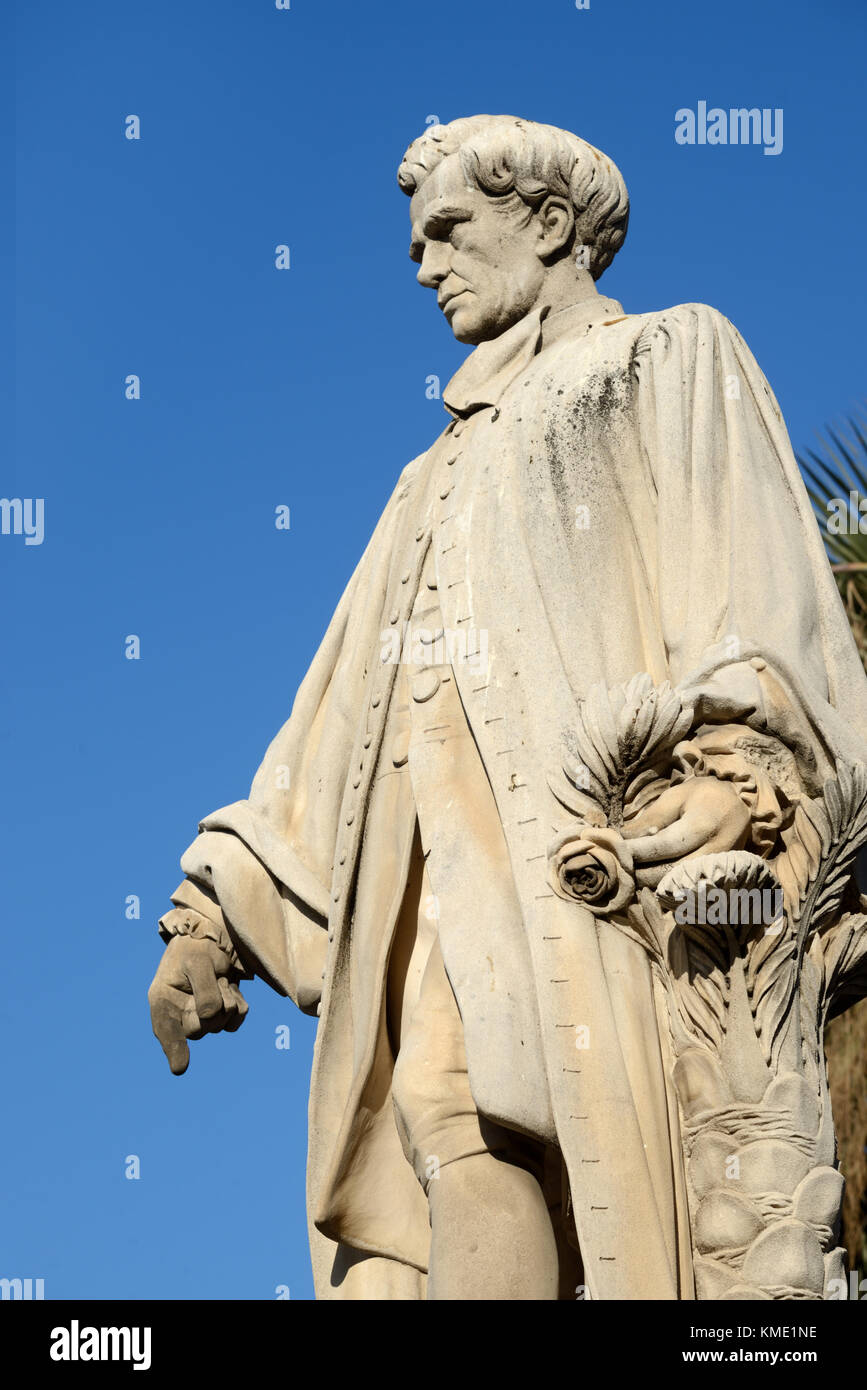 Statue Lord Henry Brougham (1778-1868), qui a joué un rôle important dans l'établissement de Cannes comme une station de sports d'hiver, Boulevard de la Croisette, Cannes Banque D'Images