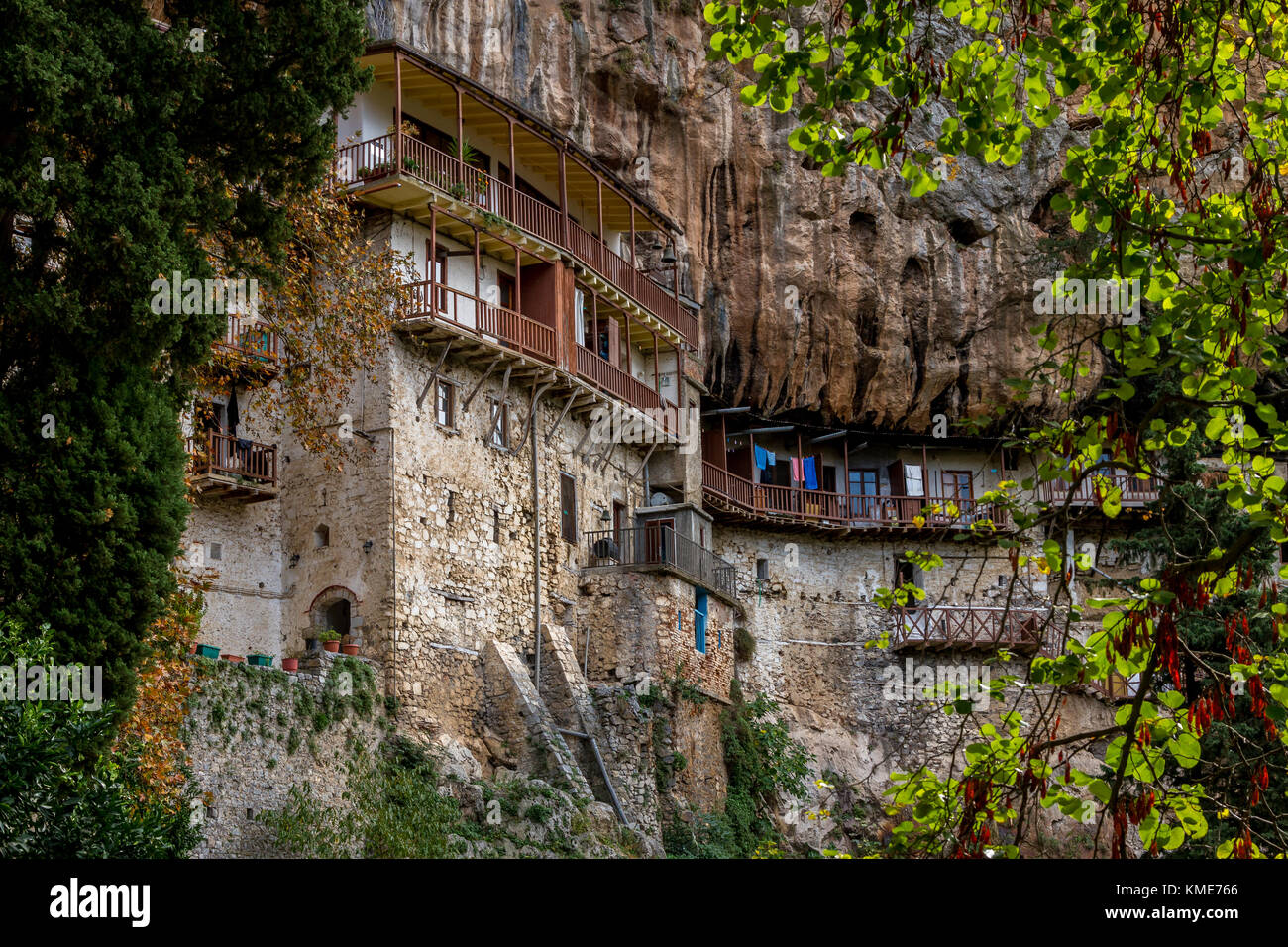 Le monastère de Timios Prodromos, l'un des plus anciens et des plus populaires monastères grecs orthodoxes du Péloponnèse, Grèce. Banque D'Images