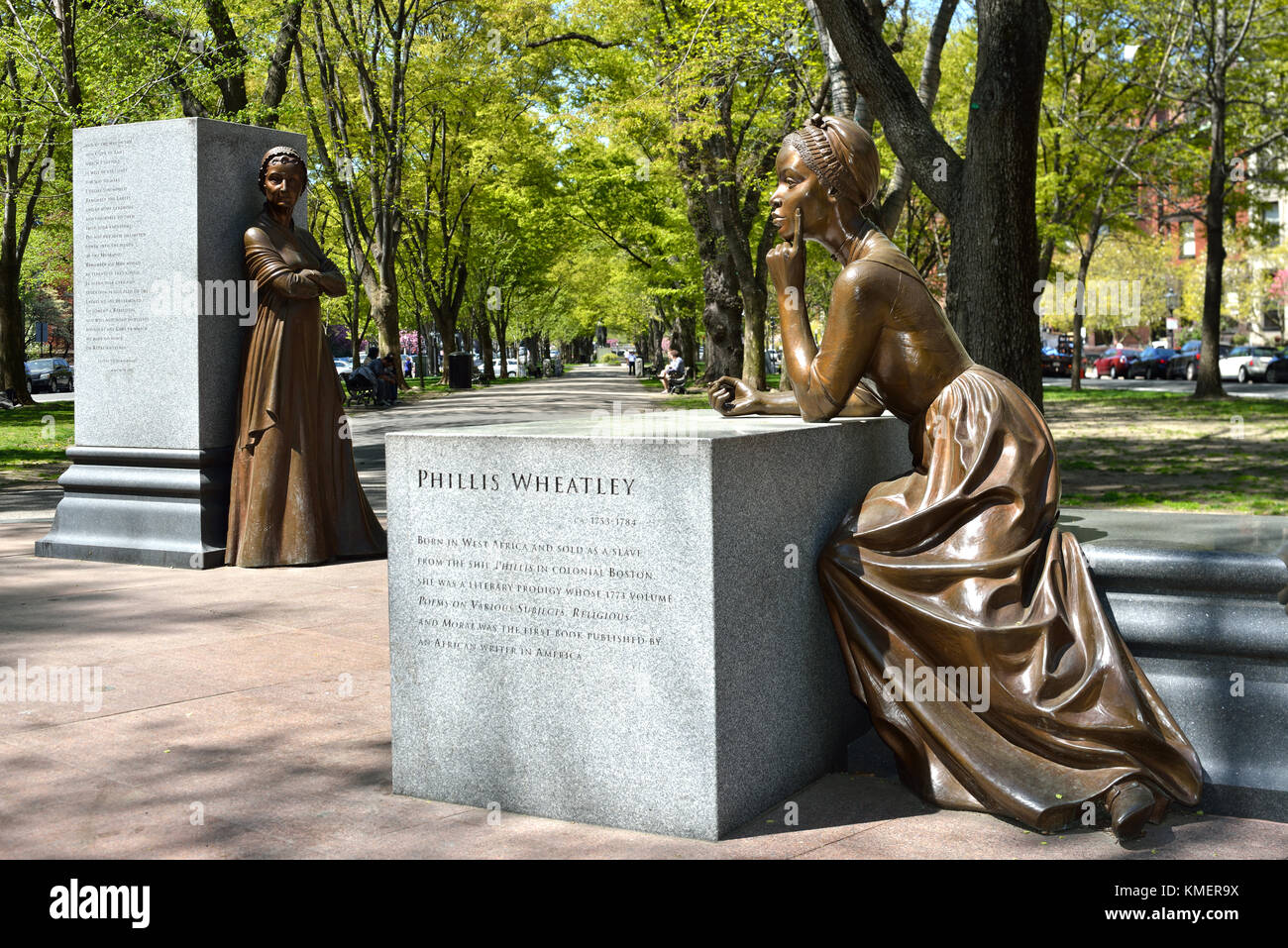 Boston, Massachusetts - 3 mai 2013 : phillis wheatley et Abigail Adams sculptures au Boston Women's memorial à Back Bay, Boston. Banque D'Images