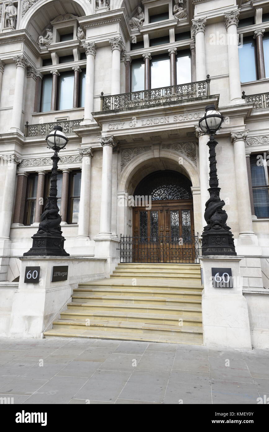 J.P. Morgan & Co., siège de la banque d'investissement 60 Victoria Embankment, London, England, UK. JPMorgan a acheté les 420 000 pieds carrés en 2010 propriété Banque D'Images