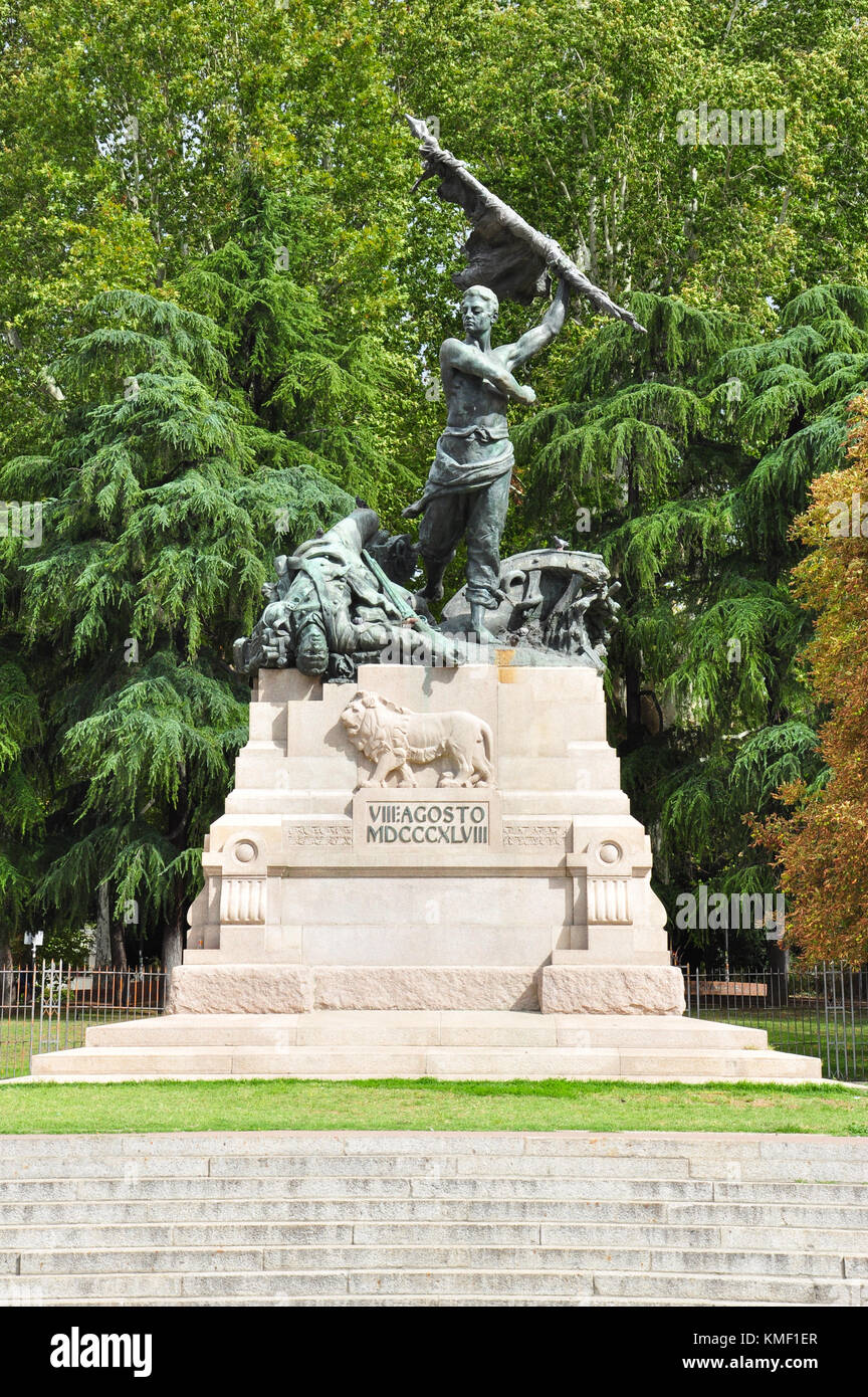 Monument aux morts, place 8e agosto, Bologne, Italie Banque D'Images