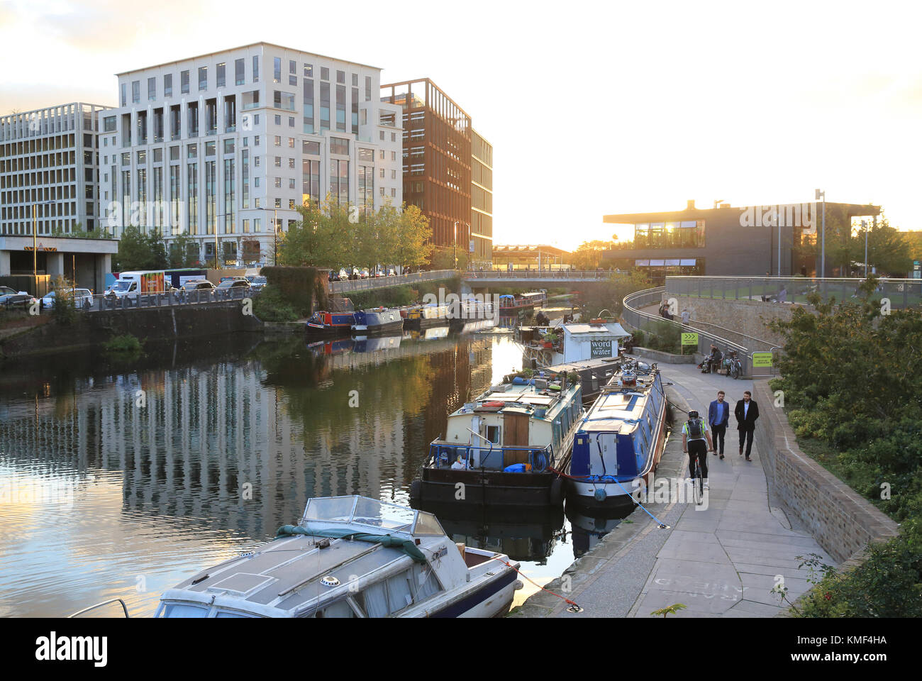 Les nouveaux aménagements autour de Regent's Canal à Kings Cross, au nord de Londres, Angleterre, RU Banque D'Images