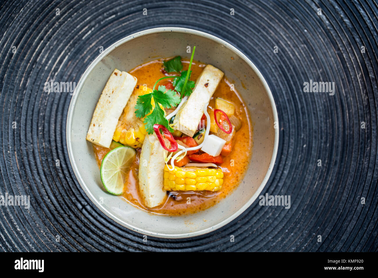 Curry de légumes au tofu Banque D'Images