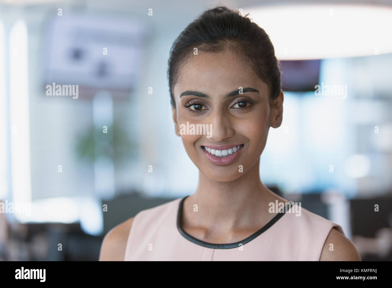 Portrait of smiling, confident businesswoman Banque D'Images