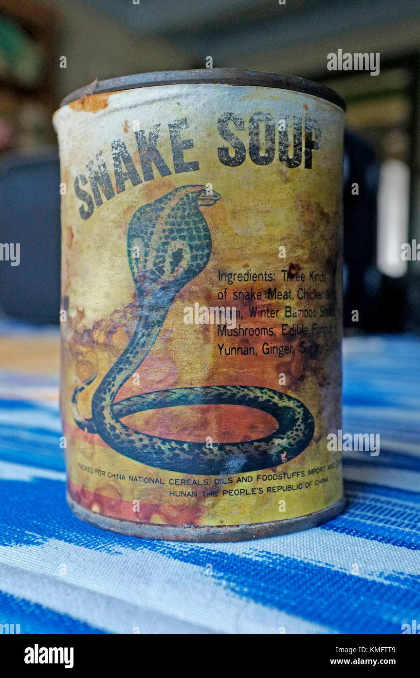 A trente ans, l'étain de snake soup fabriqués en Chine. Banque D'Images