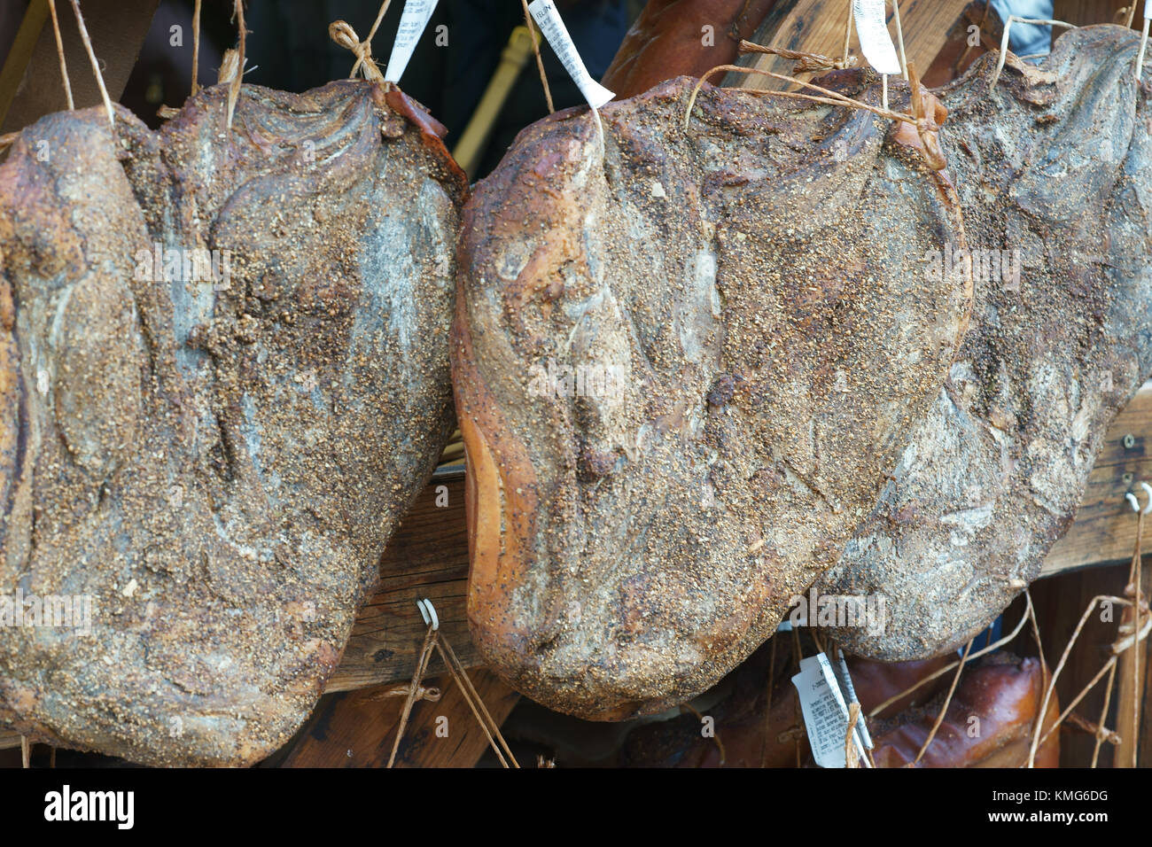 L'Italien spek - jambon italien fumé - cuisine italienne typique Banque D'Images
