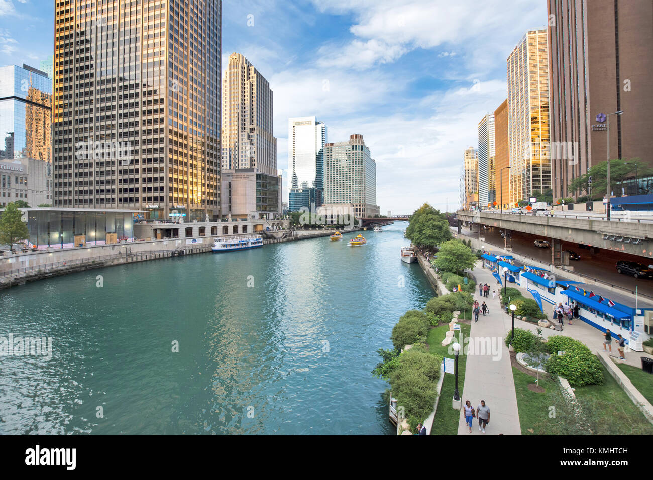 Le nord du fleuve Chicago riverwalk sur branche nord de la rivière Chicago à Chicago, Illinois Banque D'Images