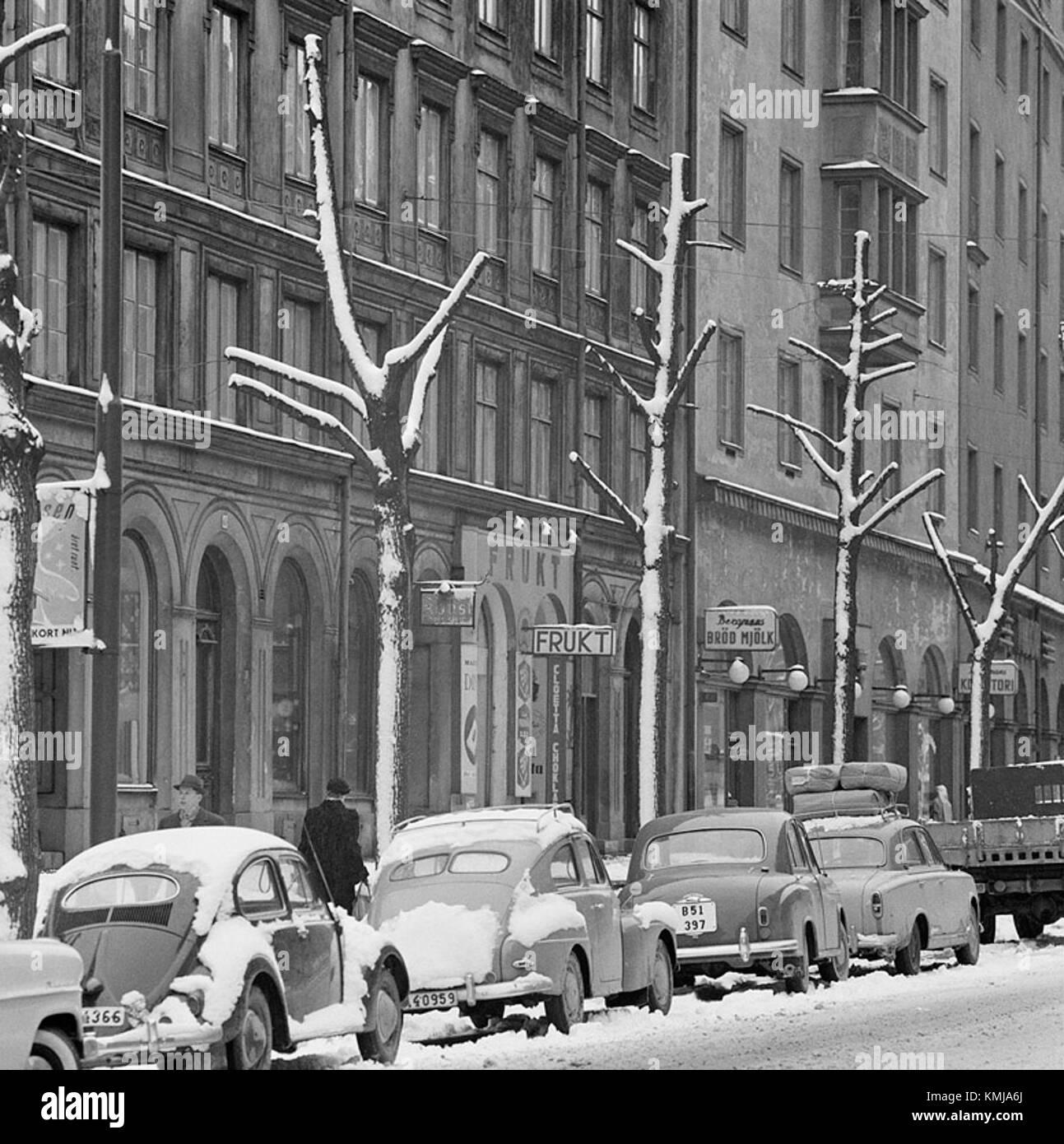 Cette photographie présente le centre-ville de Stockholm, en Suède, mettant en valeur l'architecture et le paysage urbain du quartier central. Banque D'Images