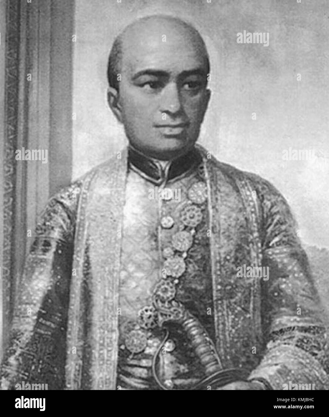 Ce portrait en noir et blanc représente le roi Bouddha Loetla Nabhalai, une figure historique importante de l'histoire thaïlandaise. Son leadership et son héritage sont immortalisés à l’image, mettant en valeur son importance culturelle et historique. Banque D'Images