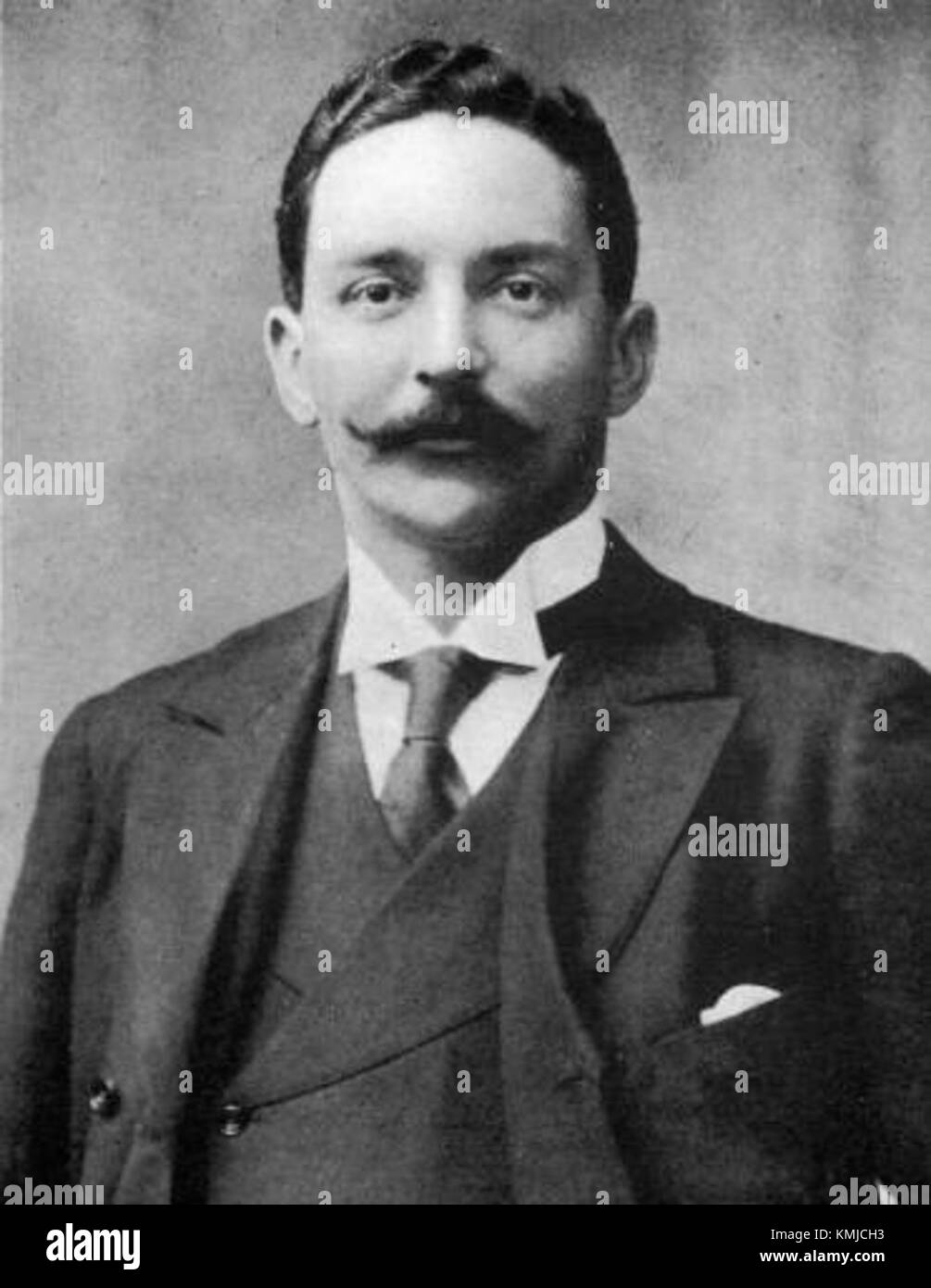 J. Bruce Ismay était le président de la White Star Line, célèbre pour son implication dans le RMS Titanic. Son héritage est largement façonné par les événements entourant le naufrage tragique du Titanic en 1912. Banque D'Images