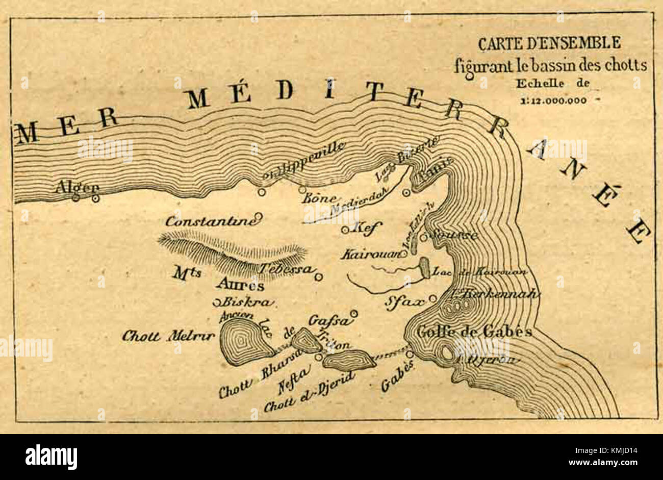 Cette carte ancienne met en évidence les caractéristiques géographiques de la Tunisie et de l'Algérie, en se concentrant sur les chotts (salines) qui sont proéminents dans ces régions. Banque D'Images