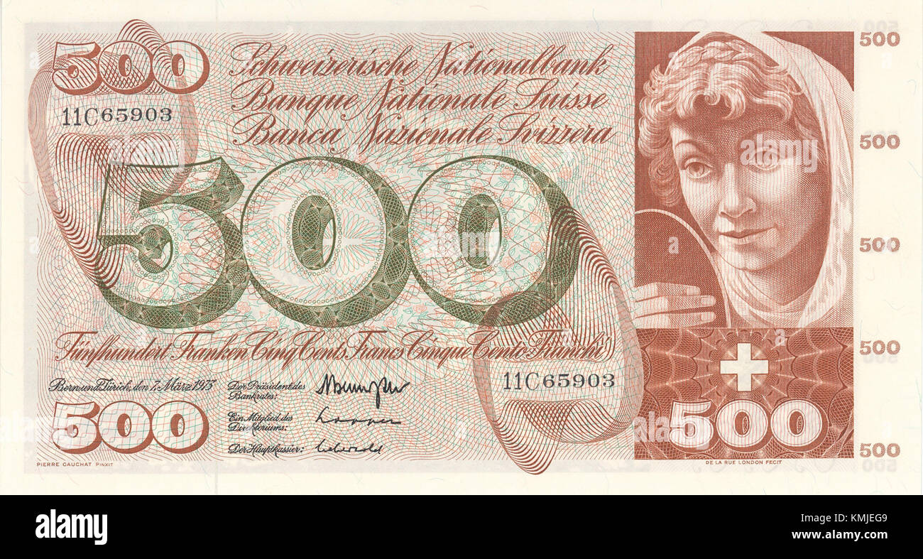 Une photographie d'un billet de banque de 500 CHF, mettant en valeur son design horizontal avant. Le billet présente des détails complexes, des éléments de sécurité et des couleurs éclatantes que l'on trouve couramment dans la monnaie moderne, reflétant l'identité nationale de la Suisse et son engagement en matière de sécurité financière. Banque D'Images