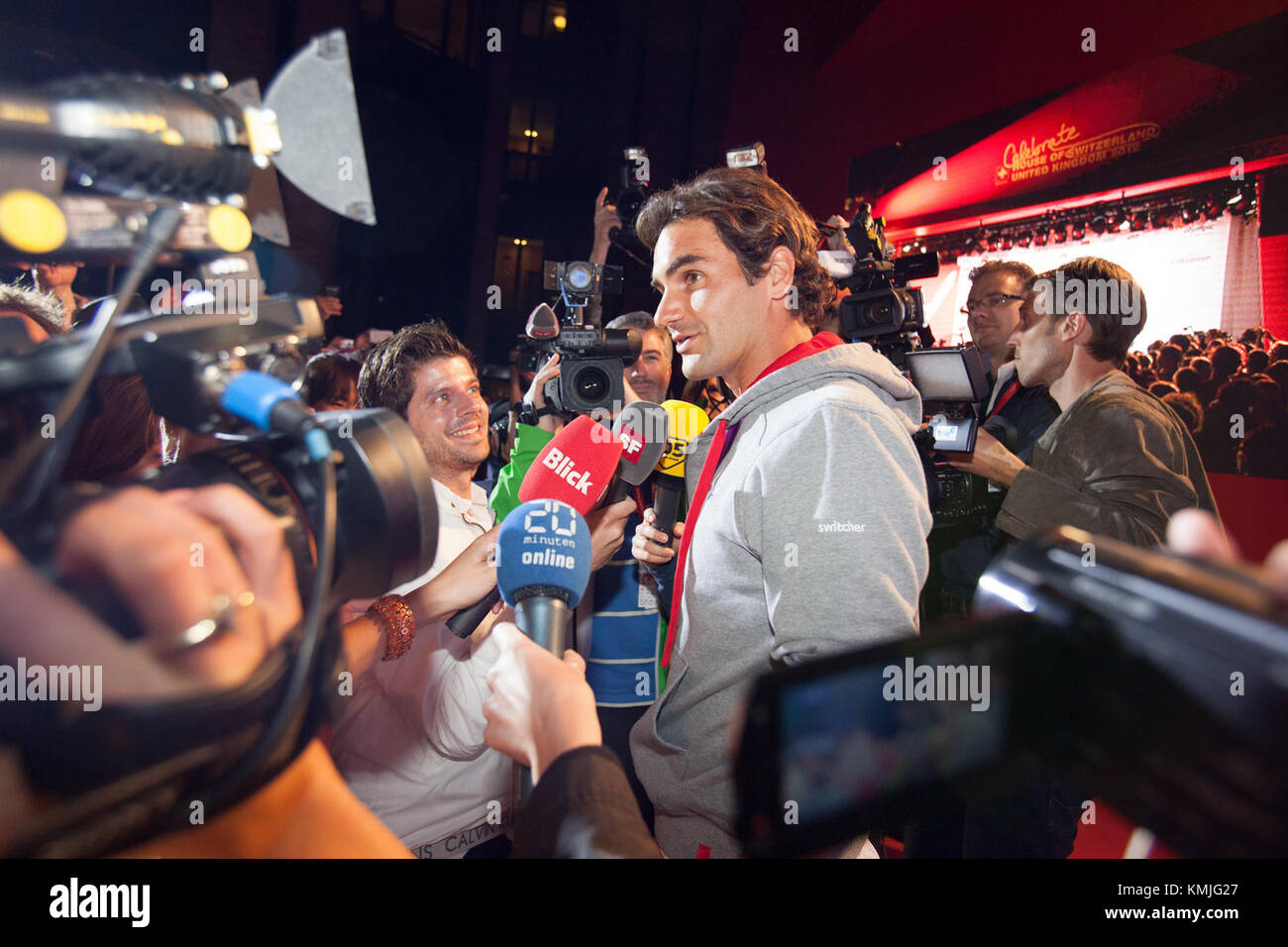 Roger Federer a représenté la Suisse aux Jeux Olympiques de Londres 2012, sa présence à la Maison de la Suisse renforçant la visibilité du pays pendant l'événement. Banque D'Images