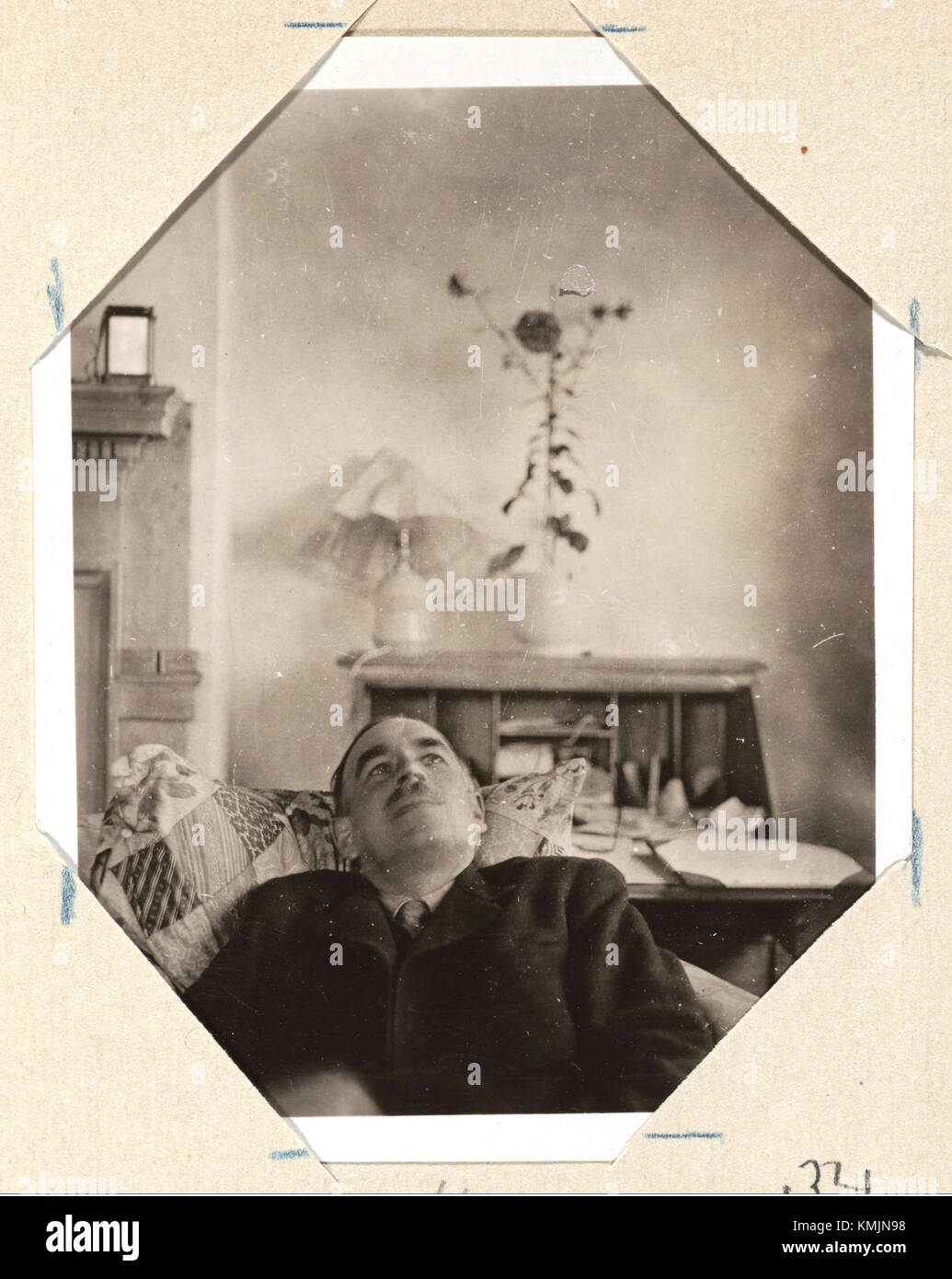 Keynes at Monk's House fait référence à la résidence de l'économiste John Maynard Keynes dans le Sussex de l'est, en Angleterre, souvent associée à sa vie personnelle et à son travail intellectuel. Banque D'Images