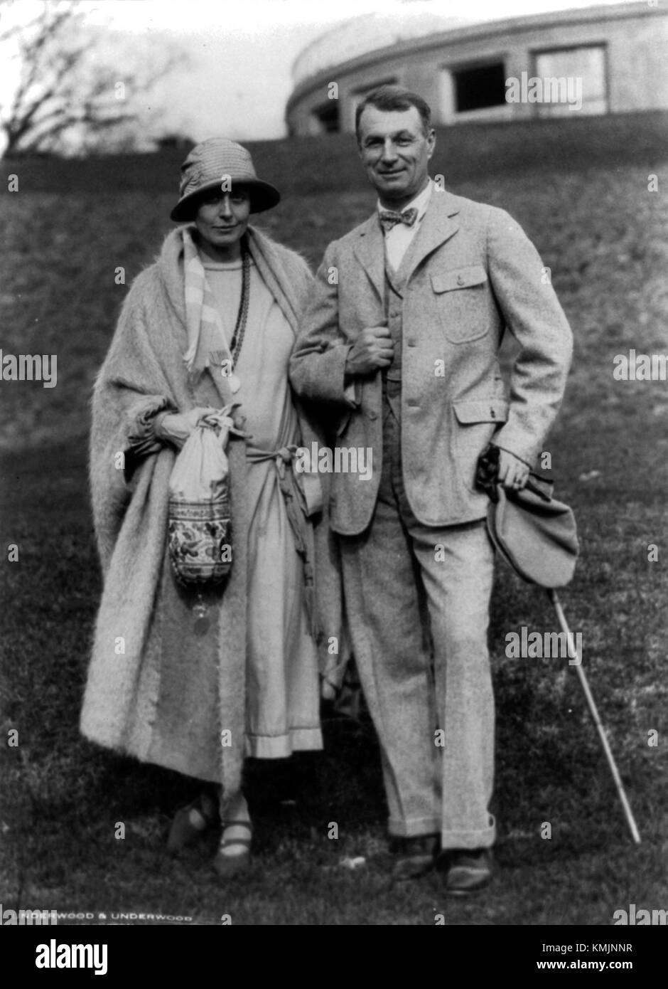 Billy et Elizabeth Mitchell sont des figures importantes du cinéma américain. Connus pour leurs contributions au cinéma et à la production, leurs carrières ont franchi de nombreuses étapes majeures dans l'industrie cinématographique du début du XXe siècle. Banque D'Images