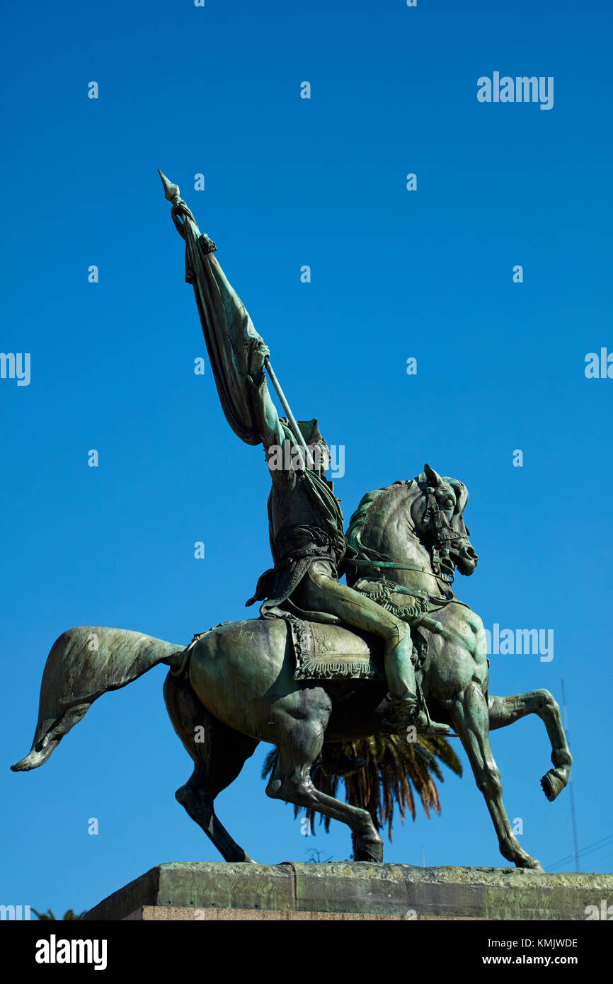 Statue du général Manuel Belgrano, Plaza de Mayo, Buenos Aires, Argentine, Amérique du Sud Banque D'Images