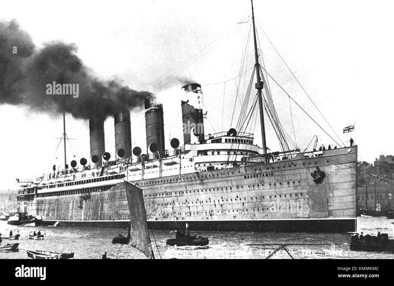 Le RMS Mauretania, un paquebot britannique, a été construit par Swan Hunter et Wigham Richardson à Wallsend-on-Tyne et lancé en 1906. Il était le plus grand navire du monde jusqu'au lancement du RMS Olympic en 1910 et a tenu le Blue Riband pour la traversée transatlantique la plus rapide pendant 20 ans. Banque D'Images