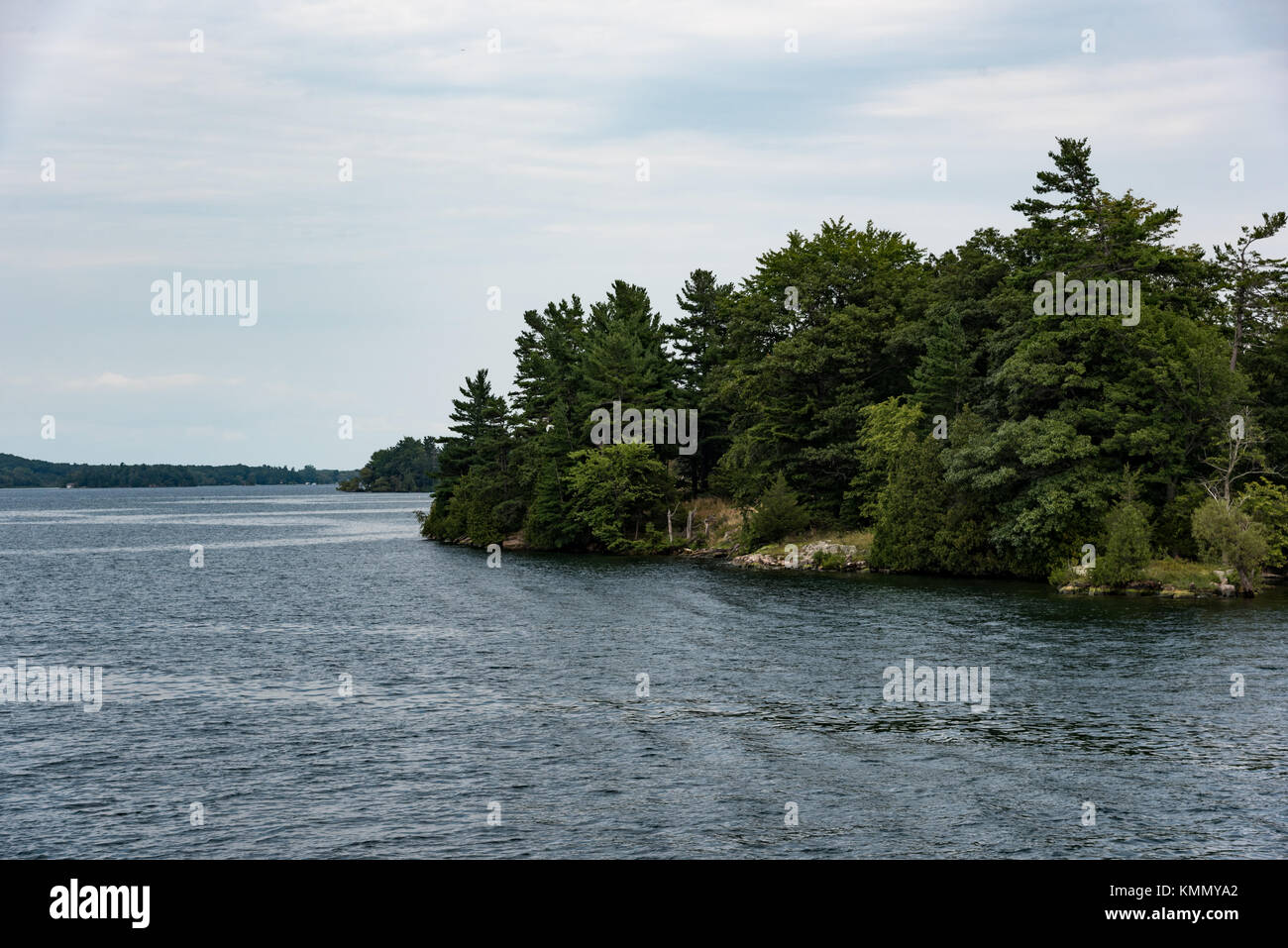 Le parc national des Mille-Îles sur le fleuve Saint-Laurent ; USA, Canada Banque D'Images